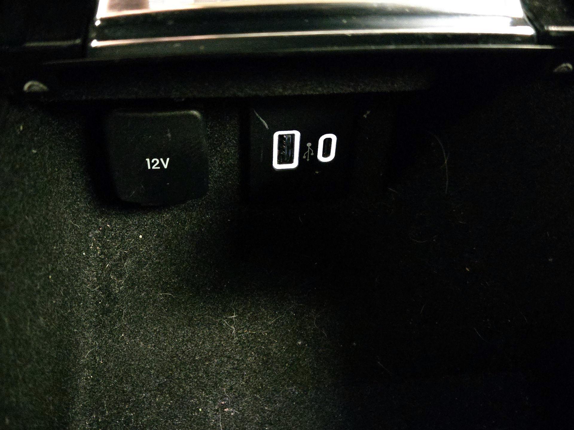 Thumbnail: 2022 Lincoln Corsair - 19