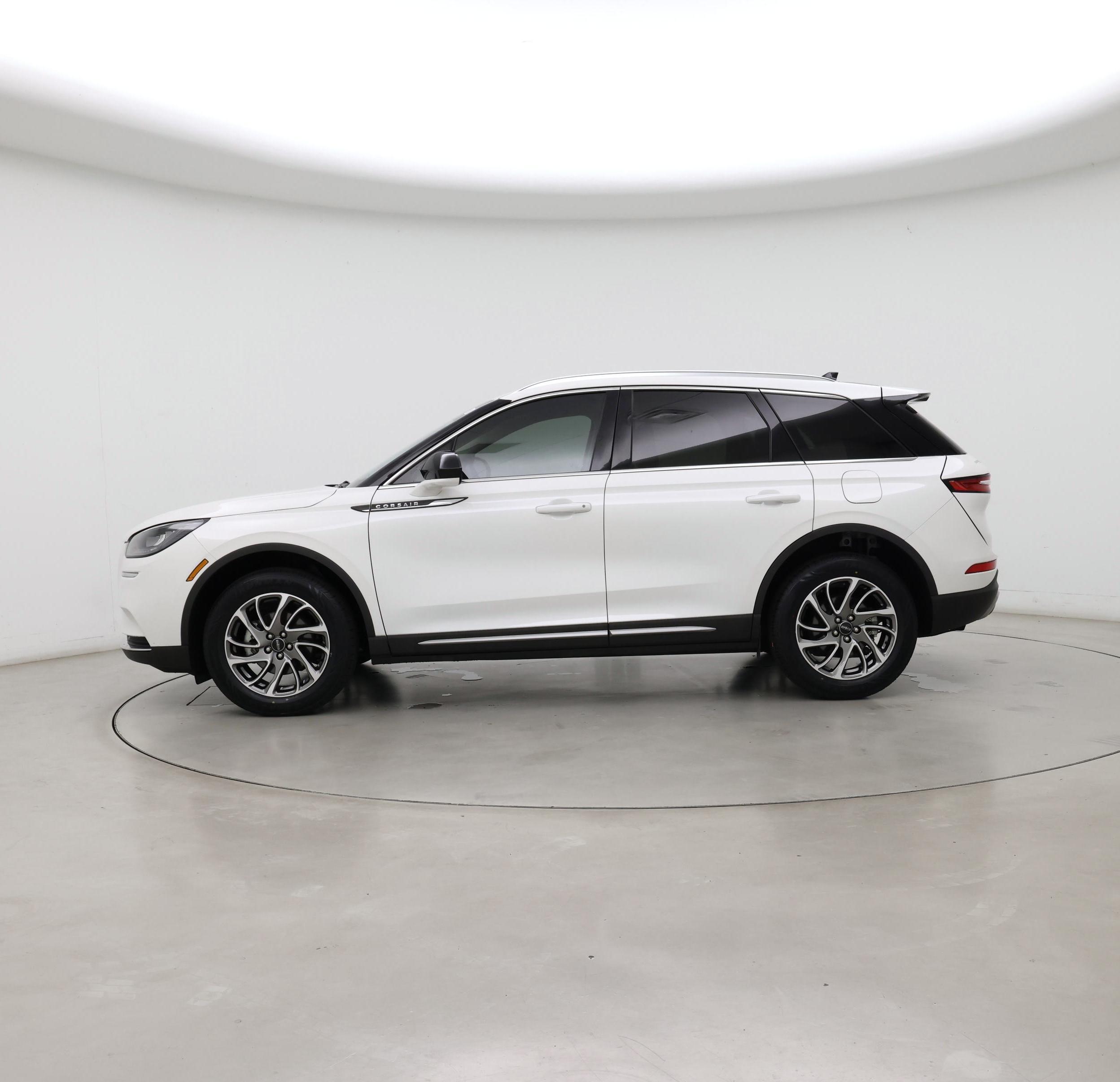 Thumbnail: 2022 Lincoln Corsair - 3