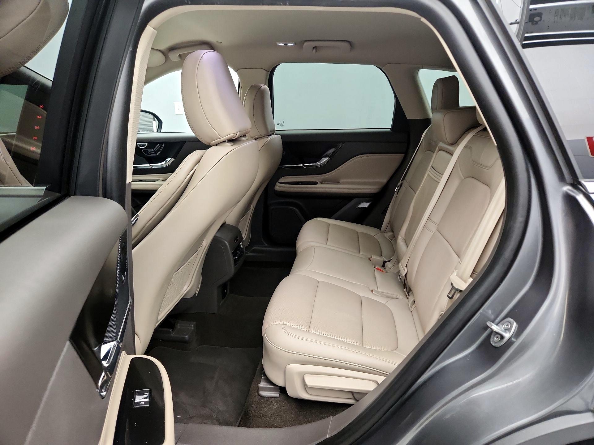 Thumbnail: 2022 Lincoln Corsair - 20