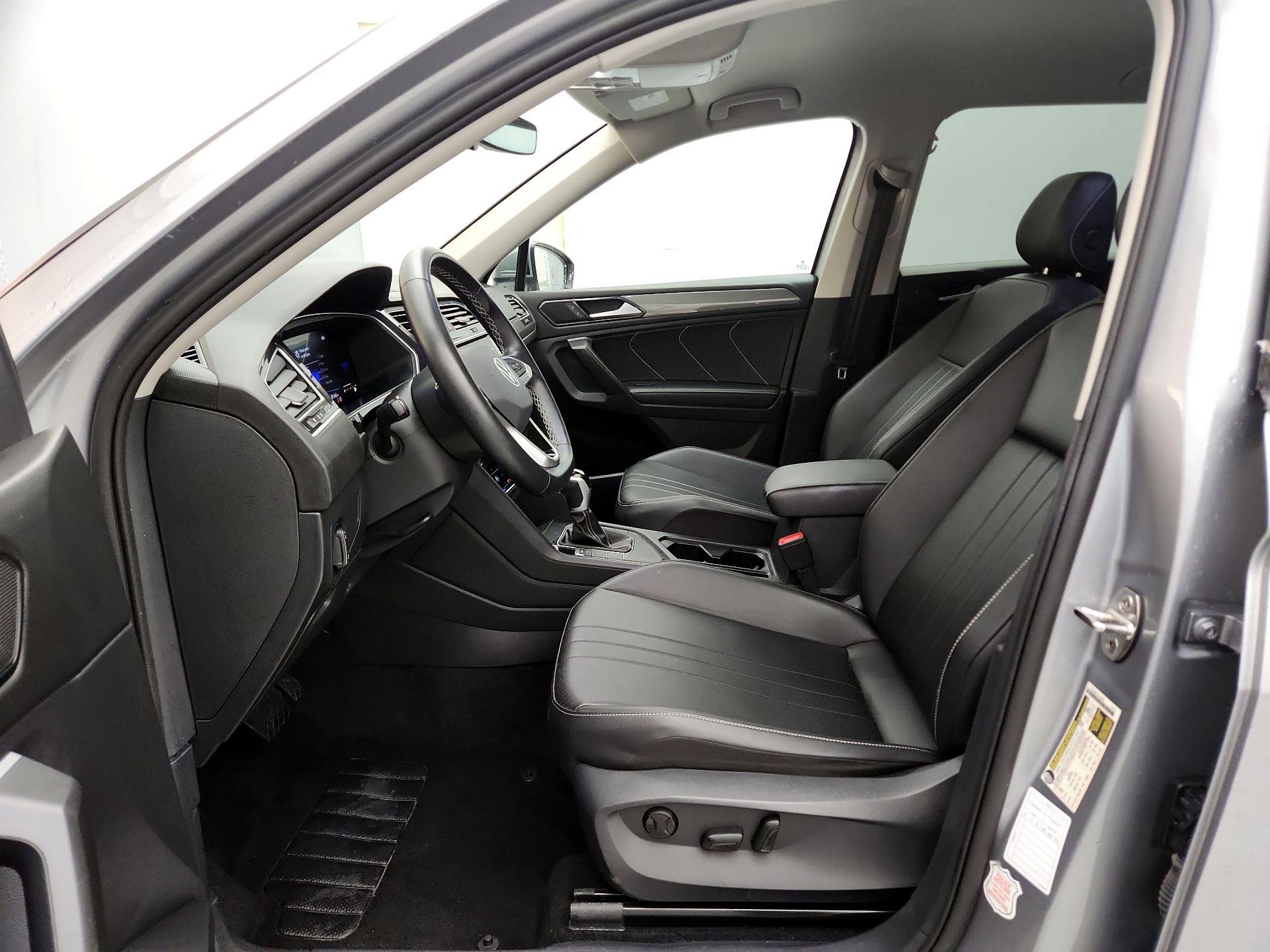 Thumbnail: 2024 Volkswagen Tiguan - 11