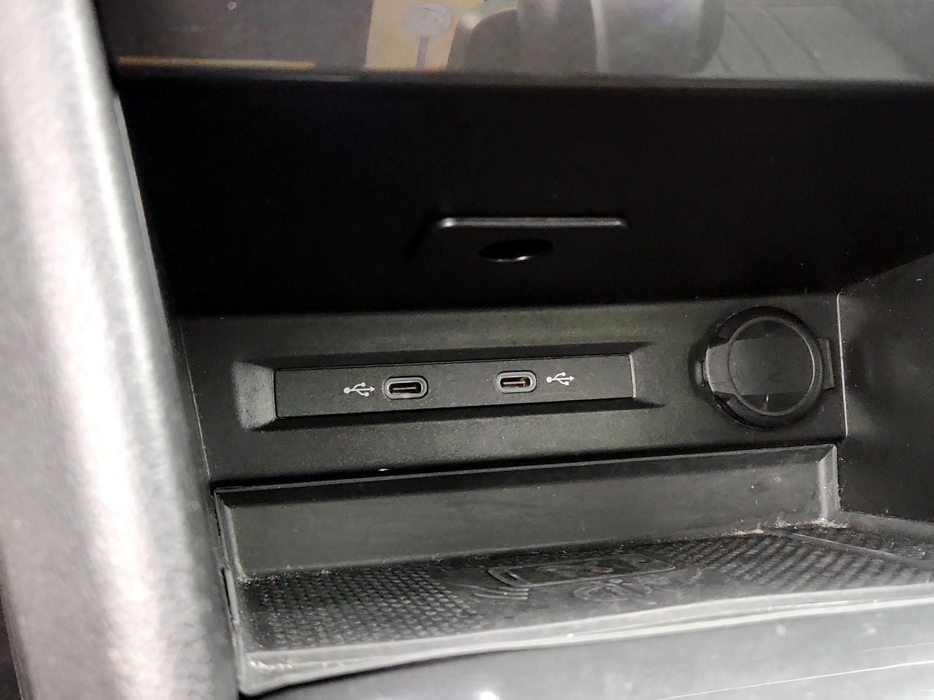 Thumbnail: 2024 Volkswagen Tiguan - 18