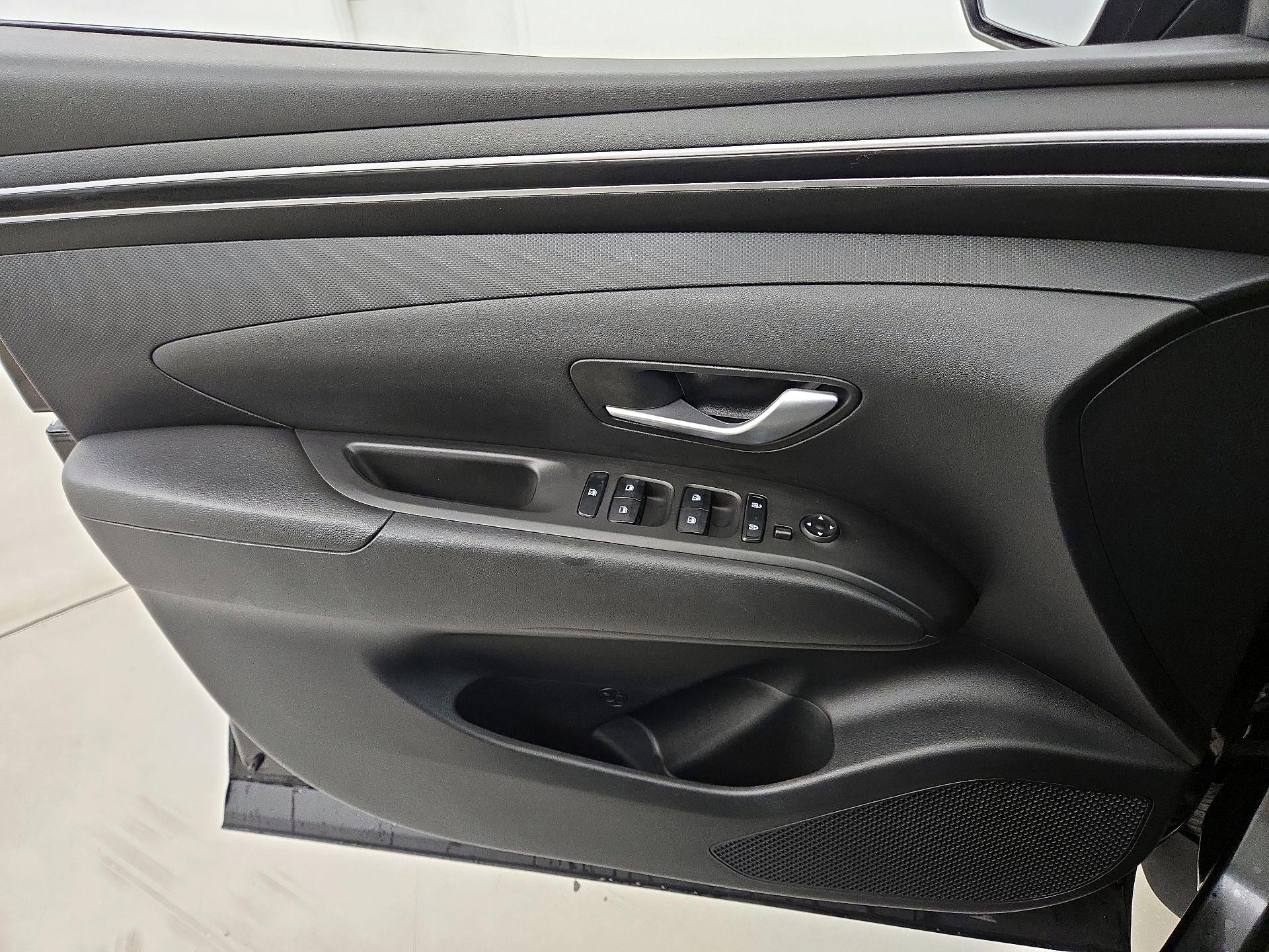 Thumbnail: 2022 Hyundai Santa Cruz - 12