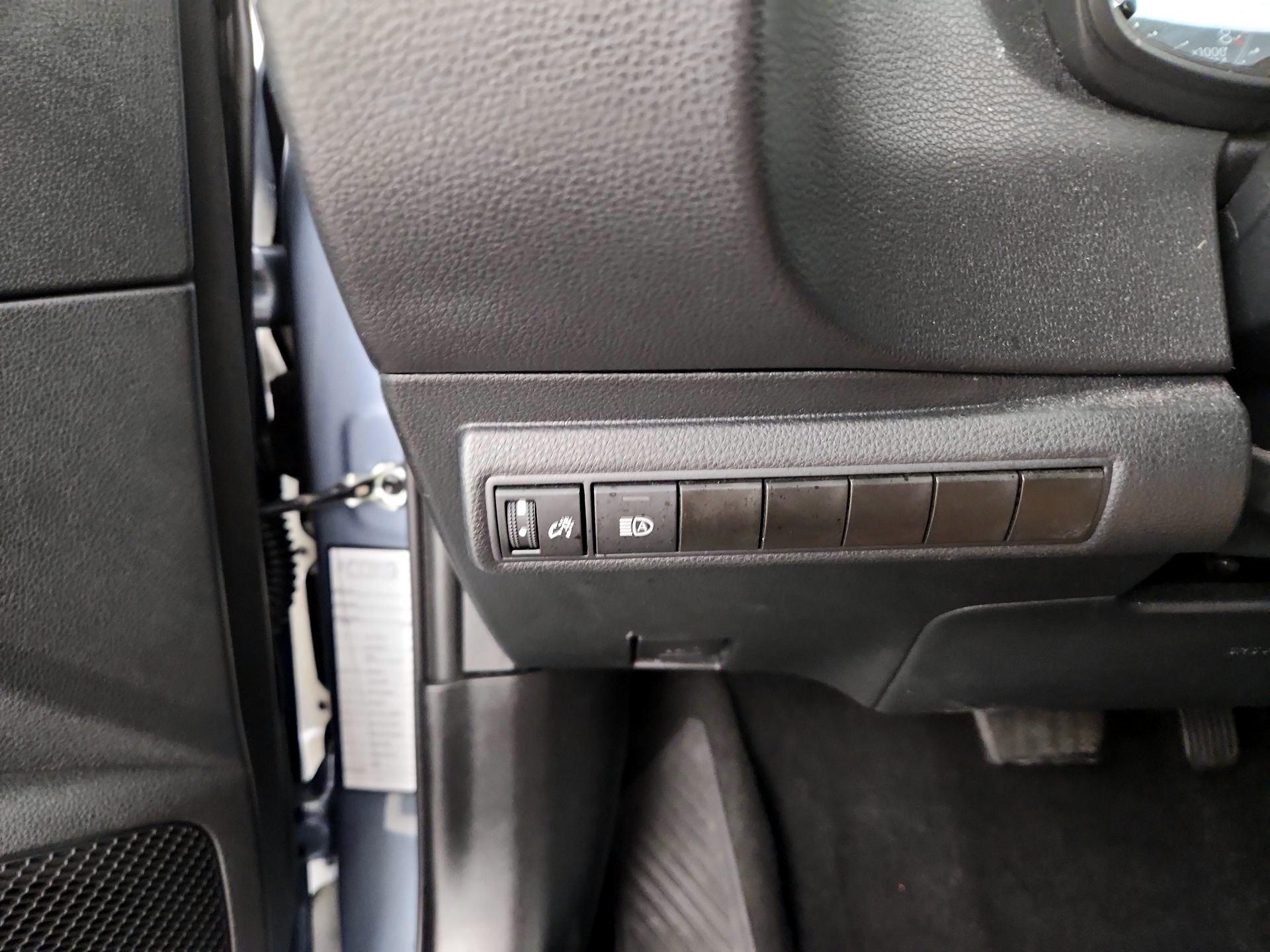 Thumbnail: 2024 Toyota Corolla - 13