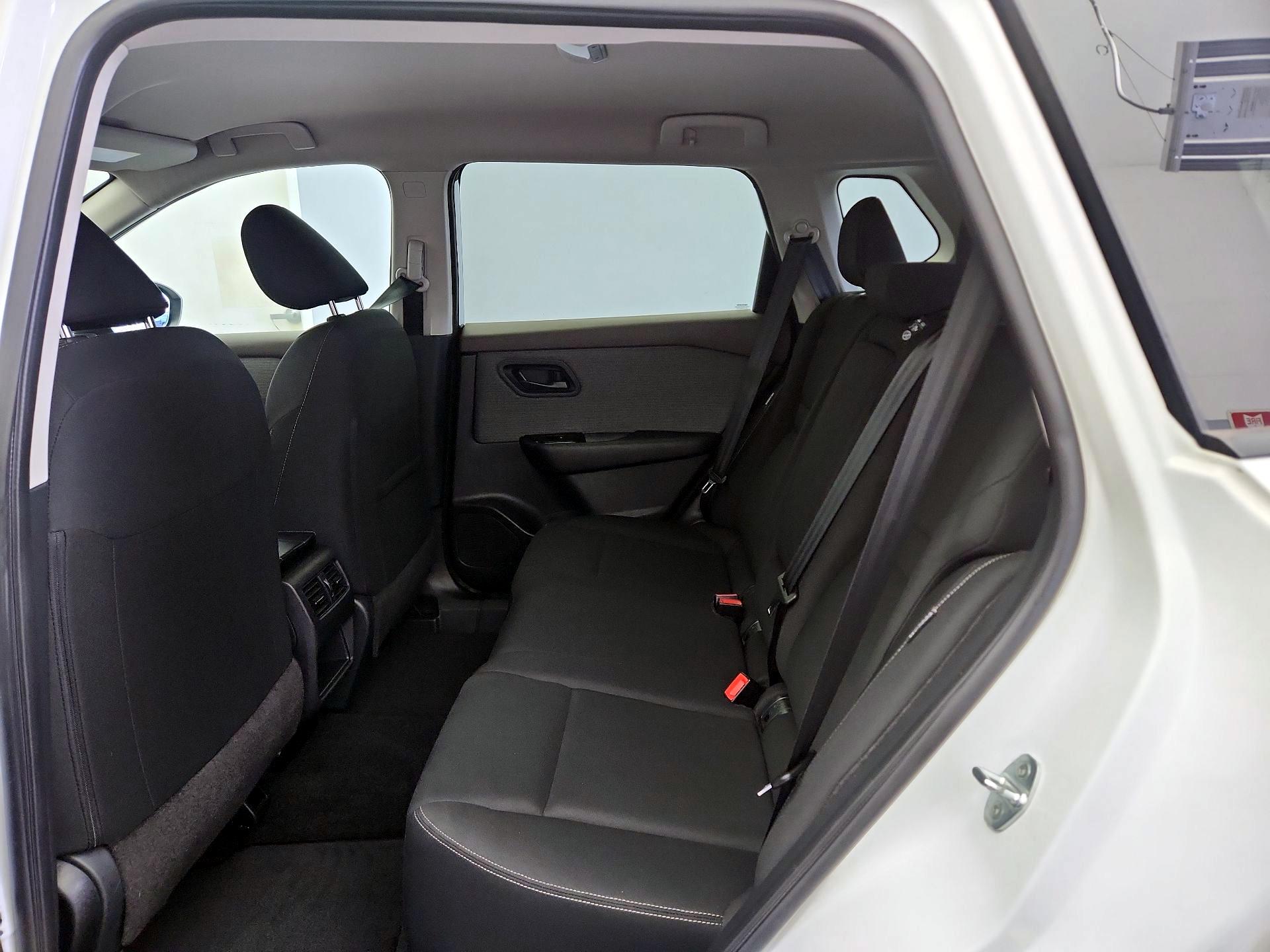 Thumbnail: 2023 Nissan Rogue - 19