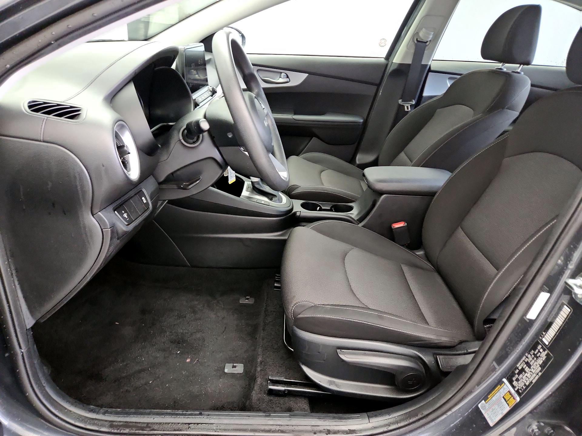 Thumbnail: 2024 Kia Forte - 11