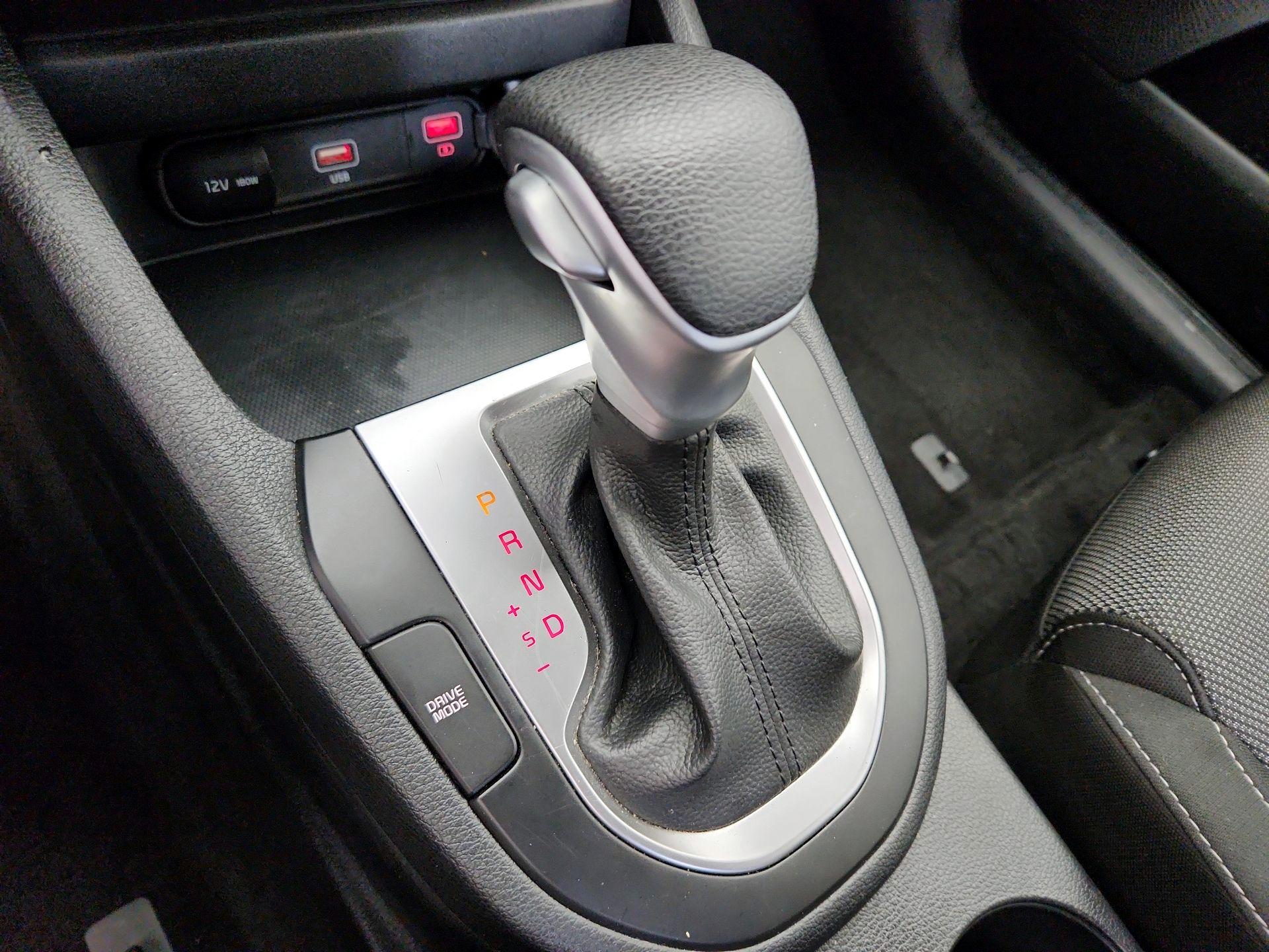 Thumbnail: 2024 Kia Forte - 17