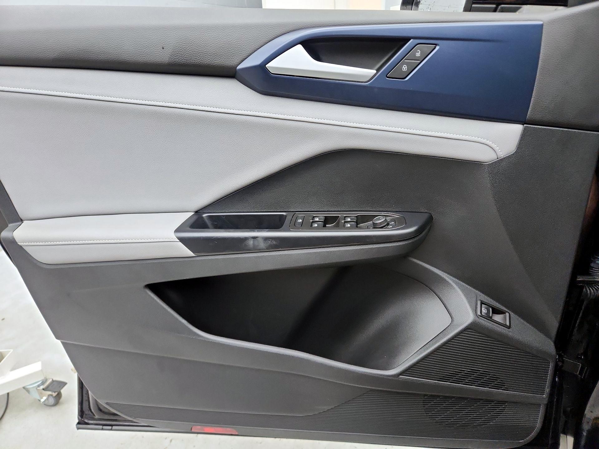 Thumbnail: 2024 Volkswagen Taos - 12