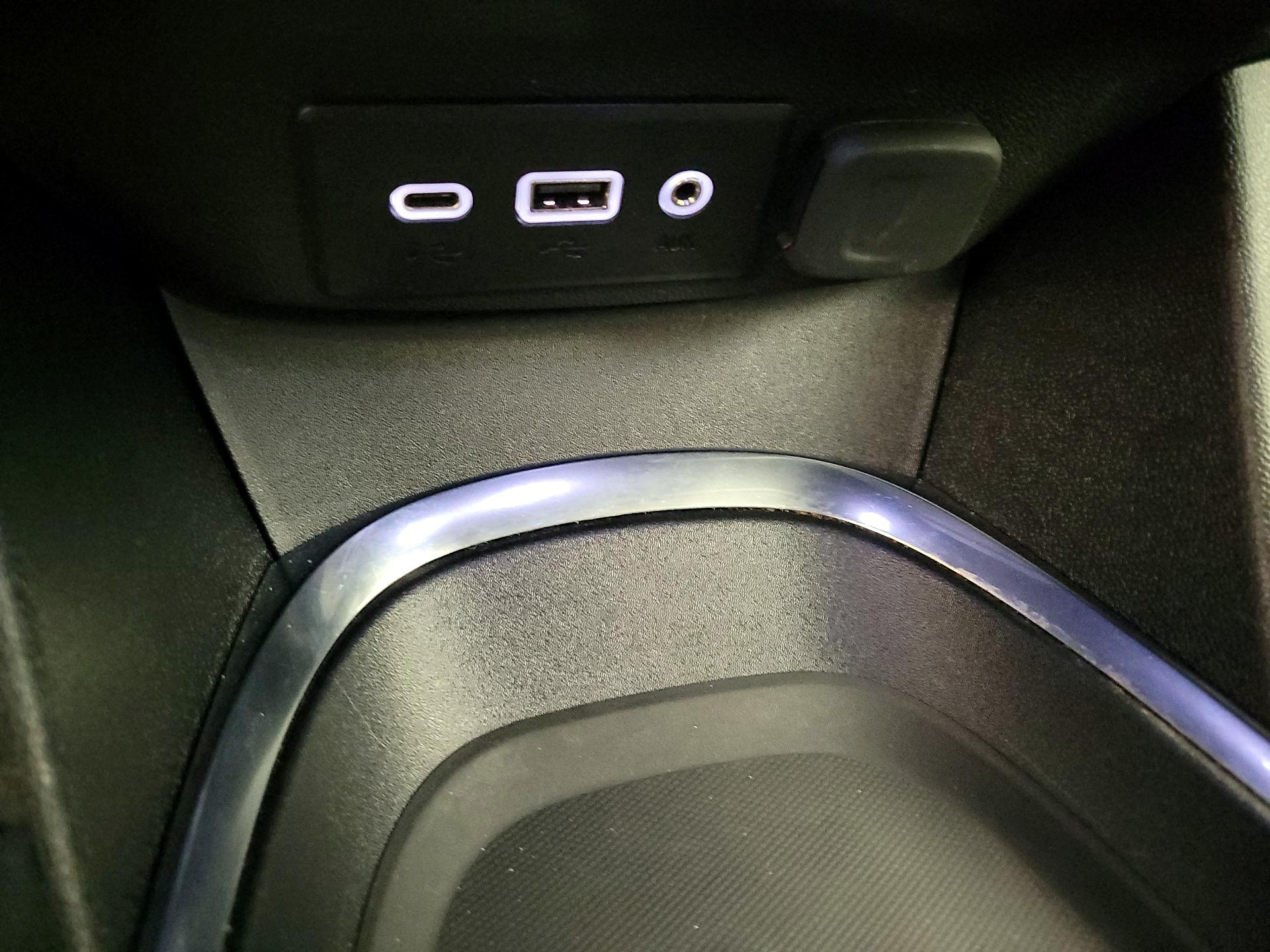 Thumbnail: 2023 Chevrolet Malibu - 18