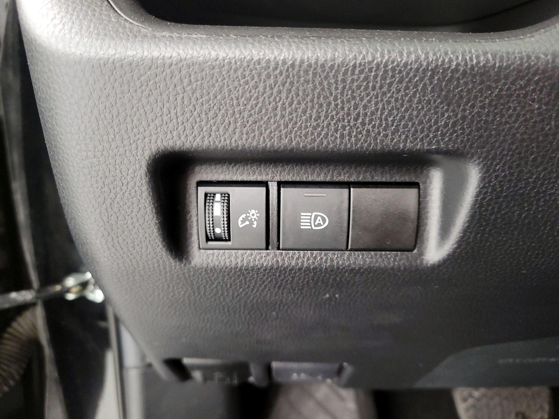 Thumbnail: 2021 Toyota RAV4 - 13