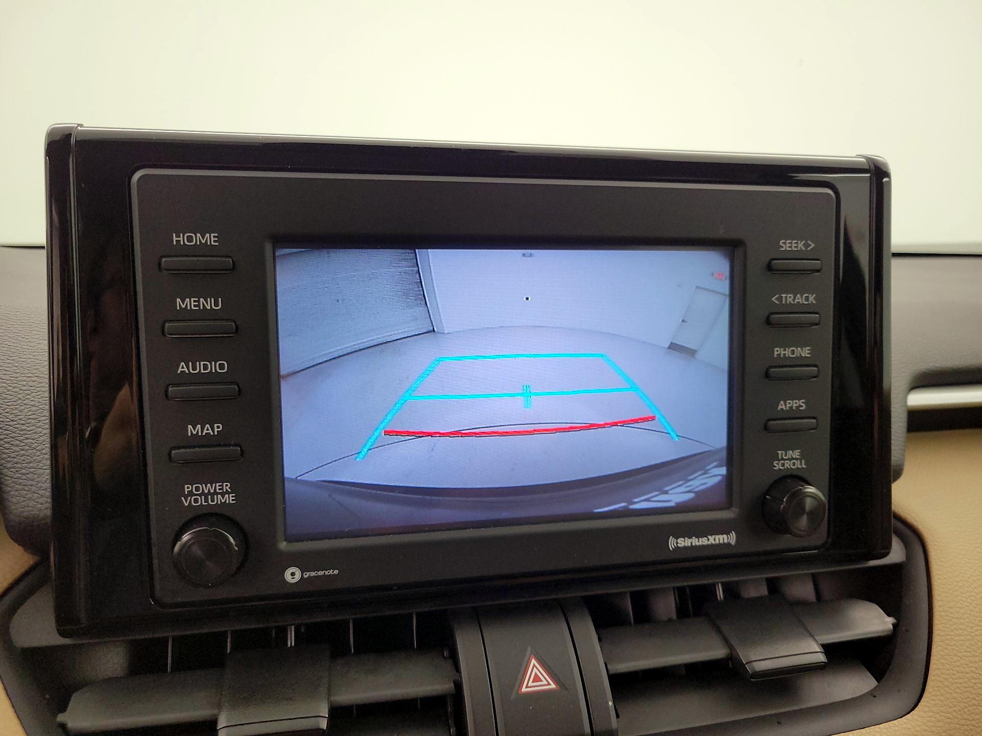 Thumbnail: 2021 Toyota RAV4 - 14