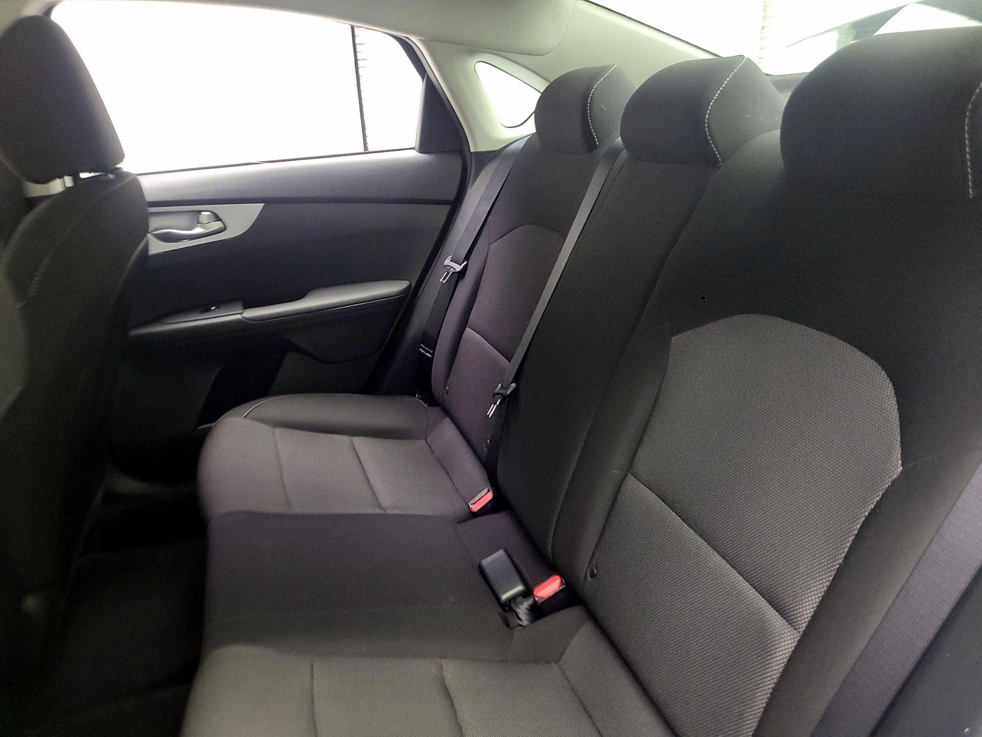 Thumbnail: 2024 Kia Forte - 17