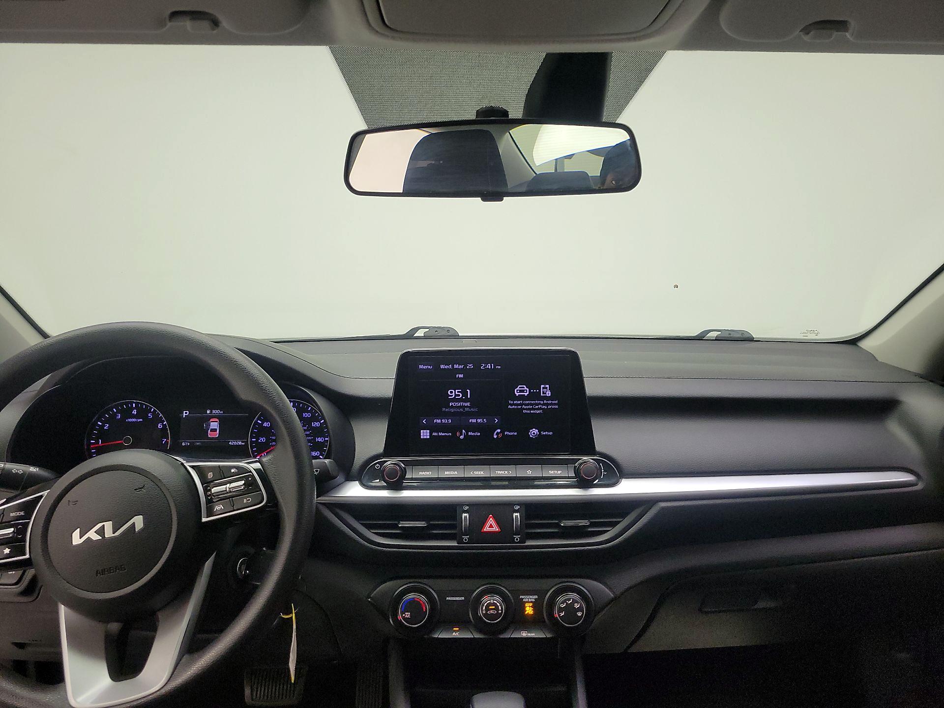 Thumbnail: 2024 Kia Forte - 8