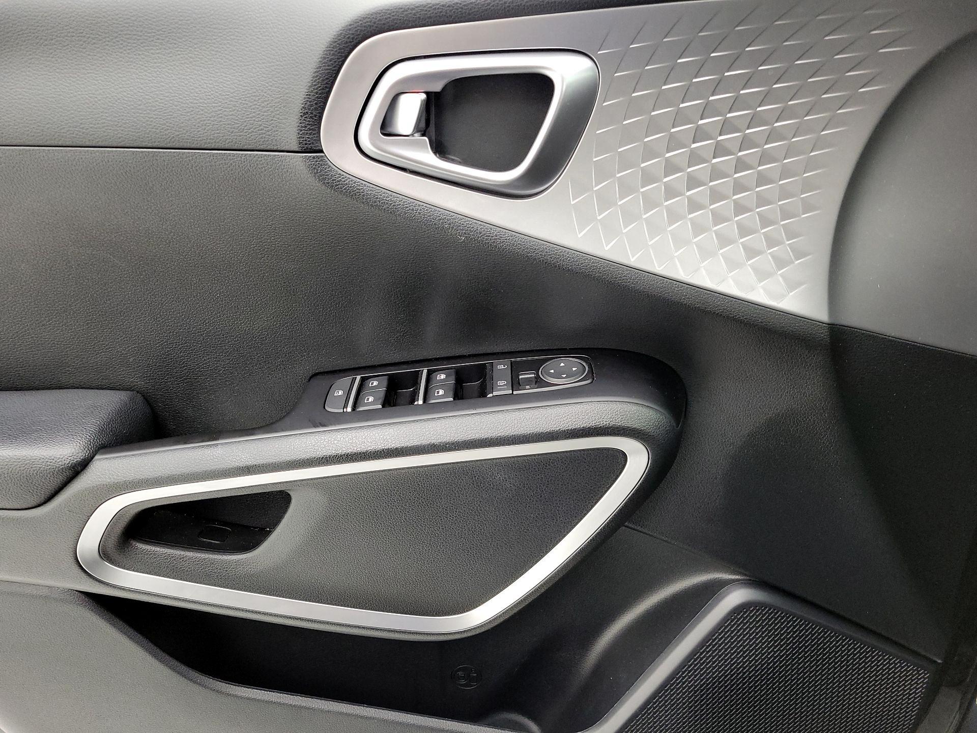 Thumbnail: 2025 Kia Soul - 12