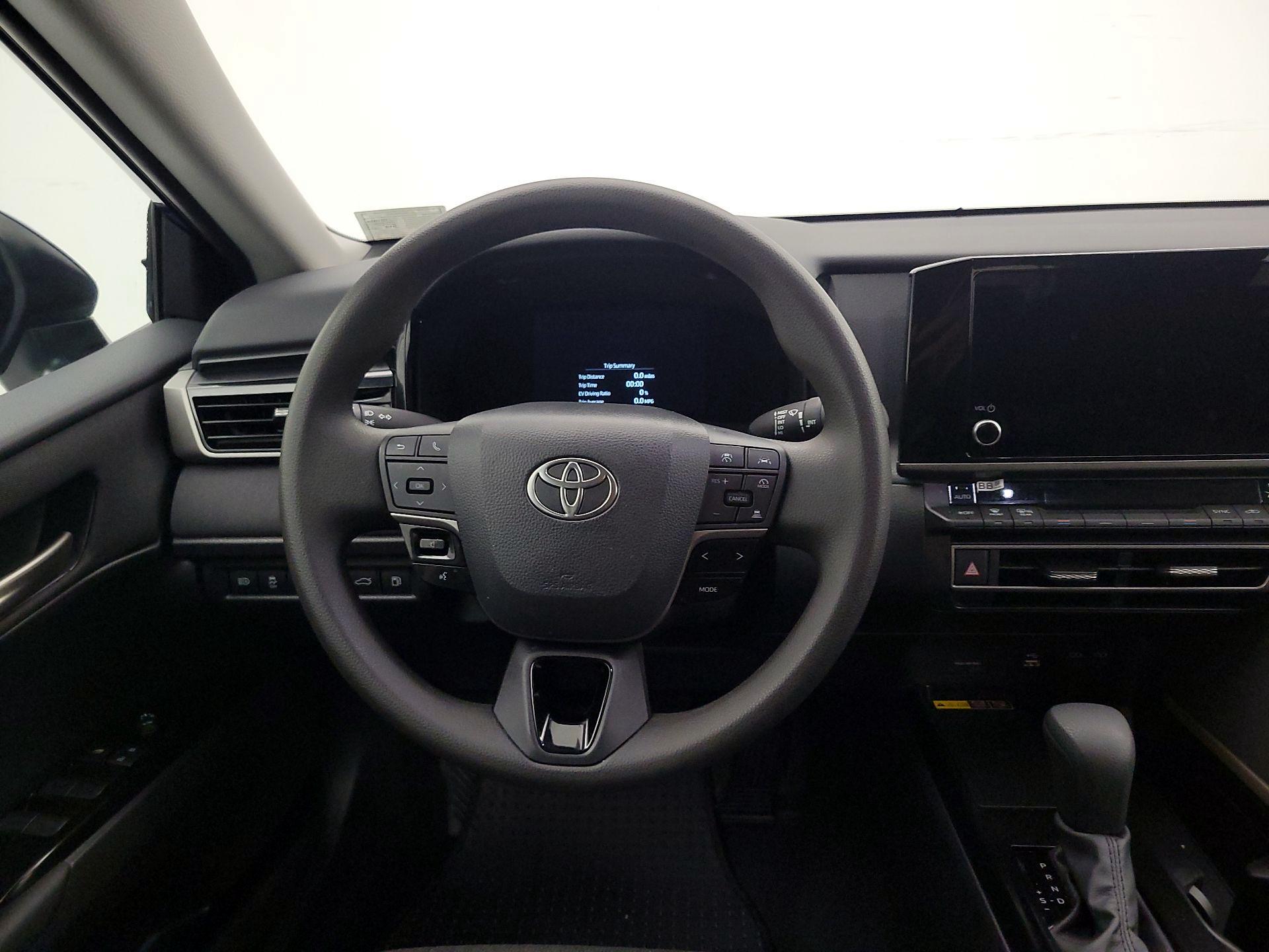 Thumbnail: 2025 Toyota Camry - 10