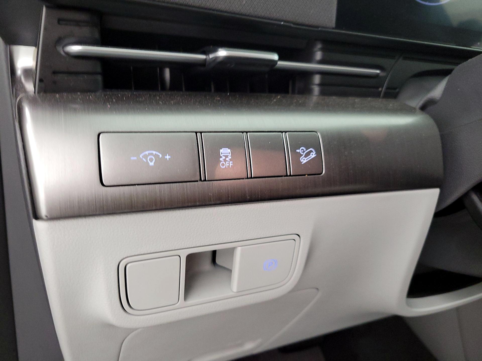 Thumbnail: 2025 Hyundai Kona - 13