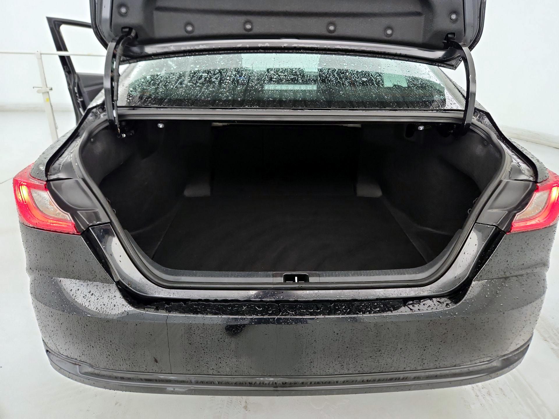 Thumbnail: 2025 Toyota Camry - 20