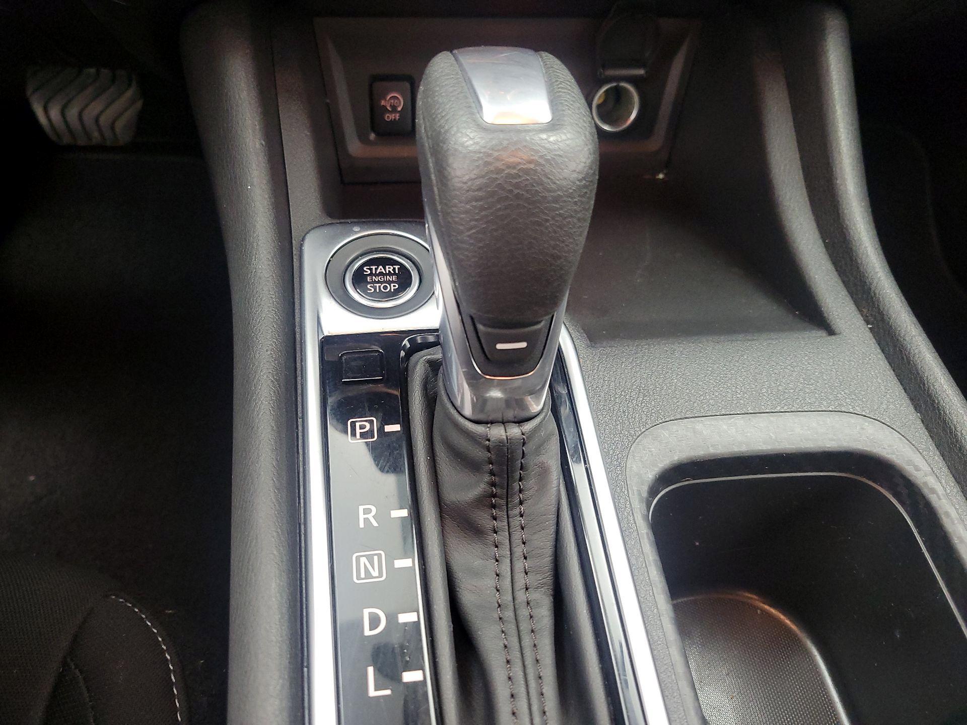 Thumbnail: 2024 Nissan Sentra - 17