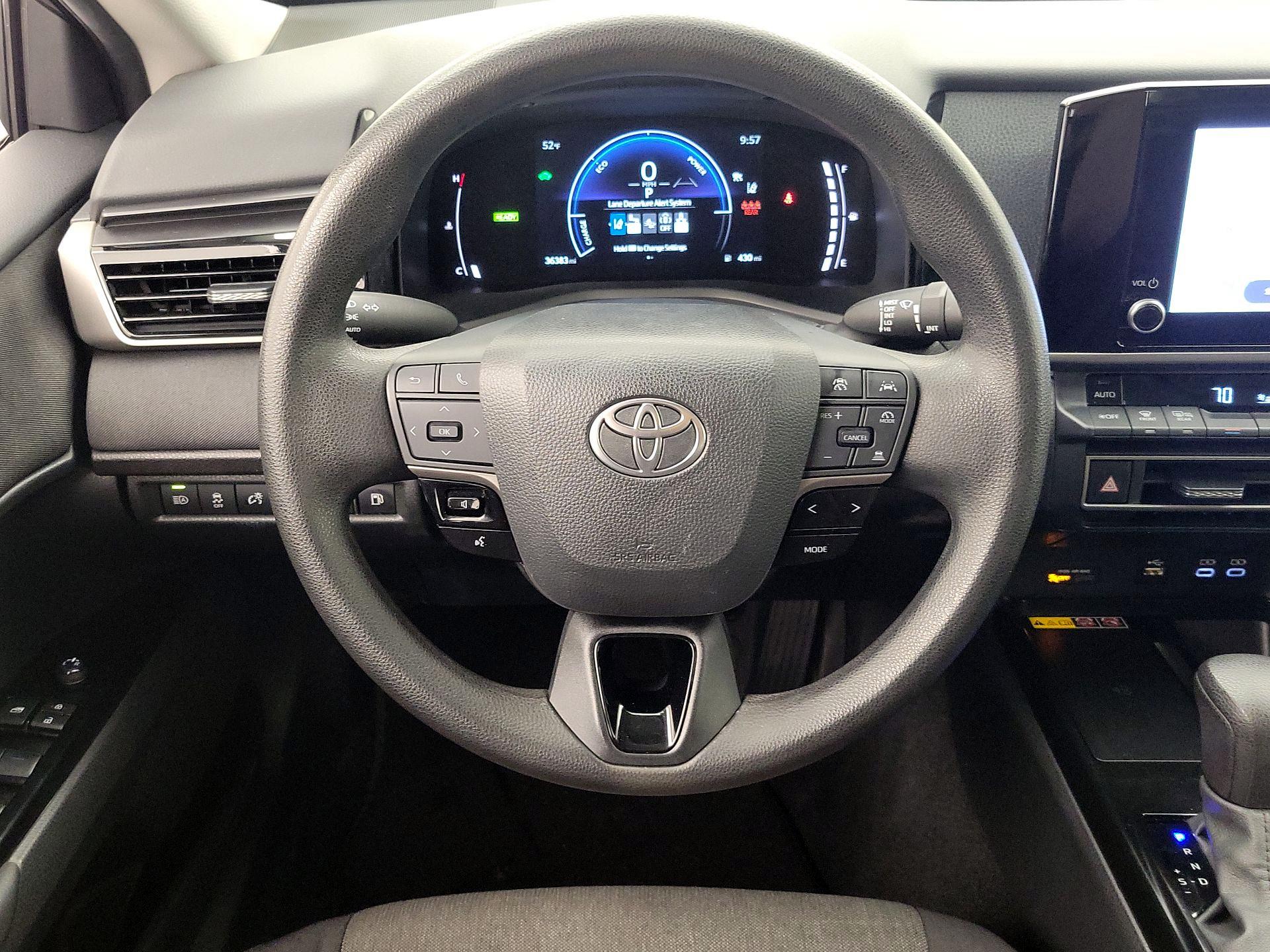 Thumbnail: 2025 Toyota Camry - 10