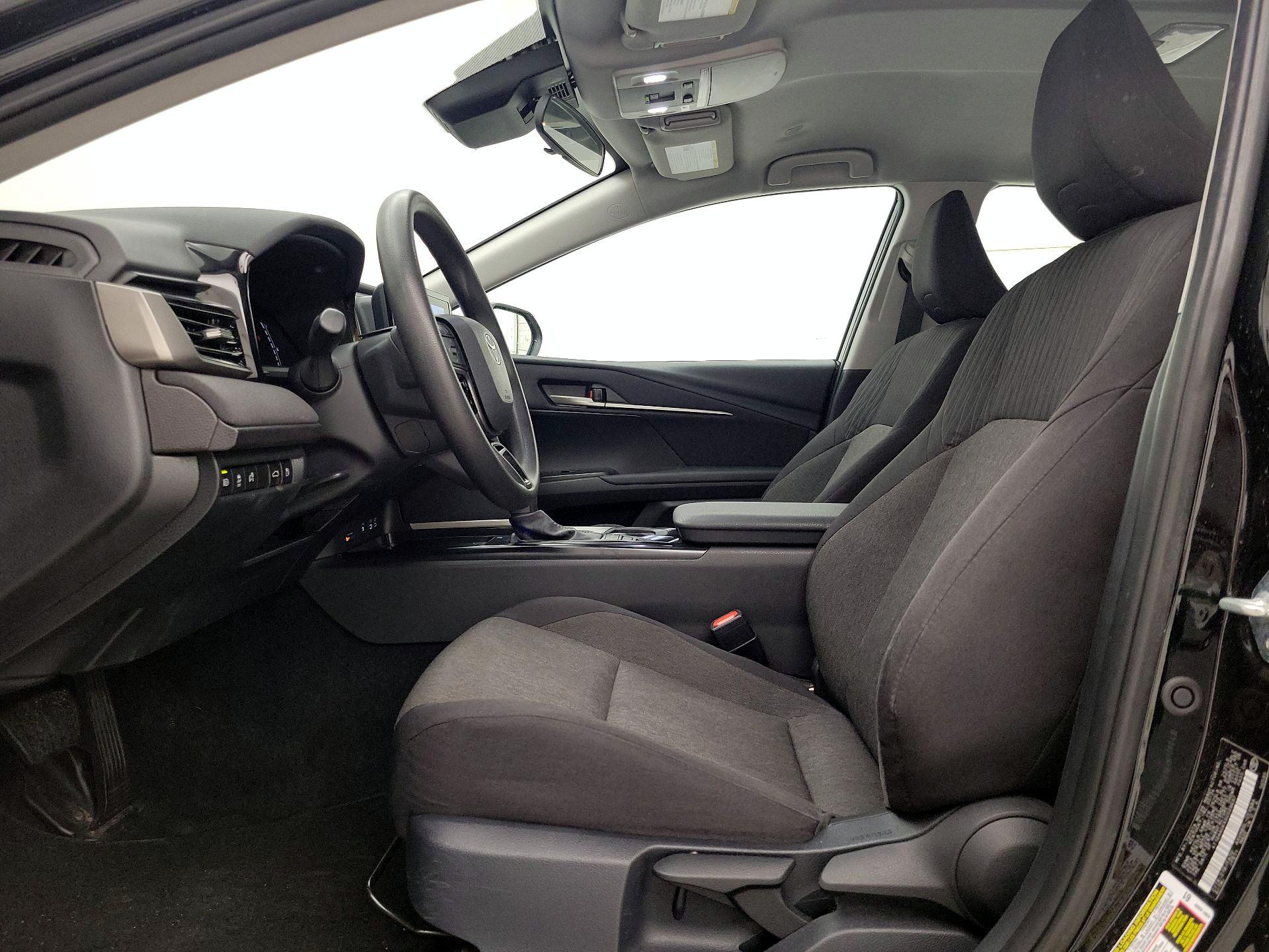 Thumbnail: 2025 Toyota Camry - 11