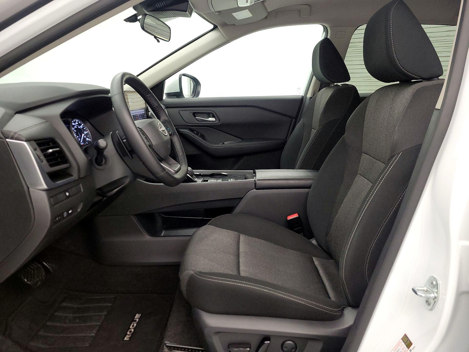 Thumbnail: 2025 Nissan Rogue - 11