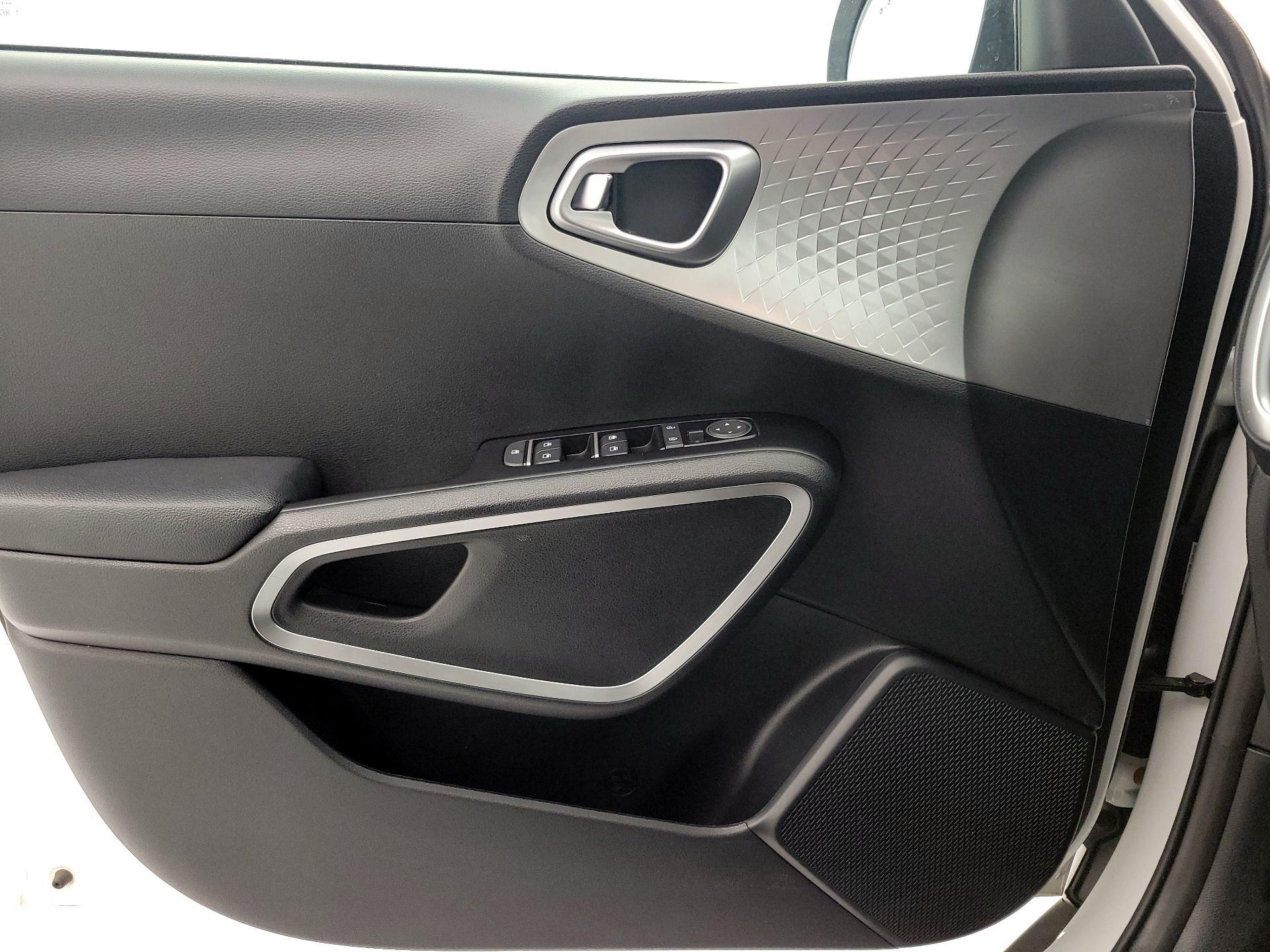 Thumbnail: 2025 Kia Soul - 12