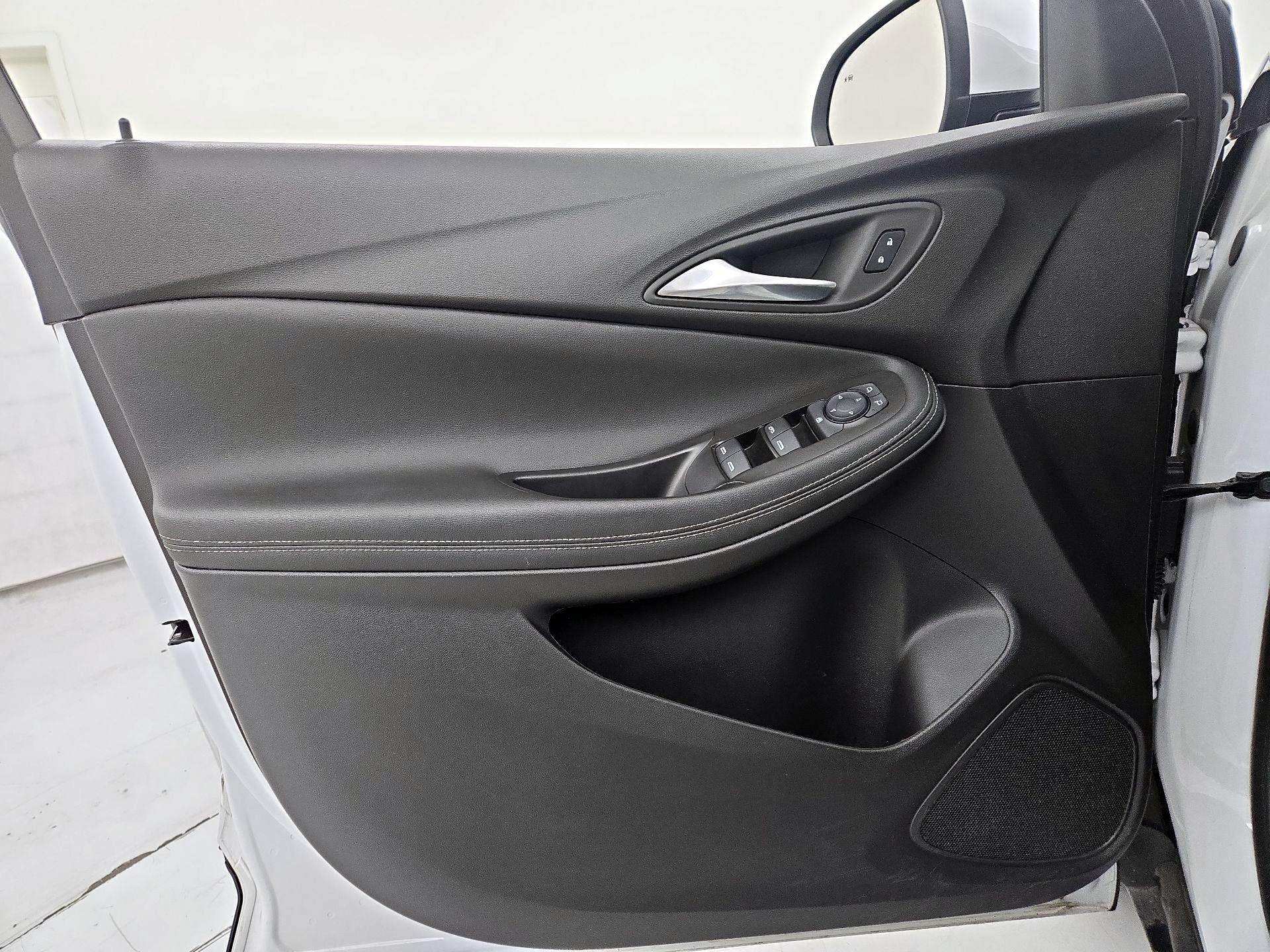 Thumbnail: 2025 Buick Encore GX - 12