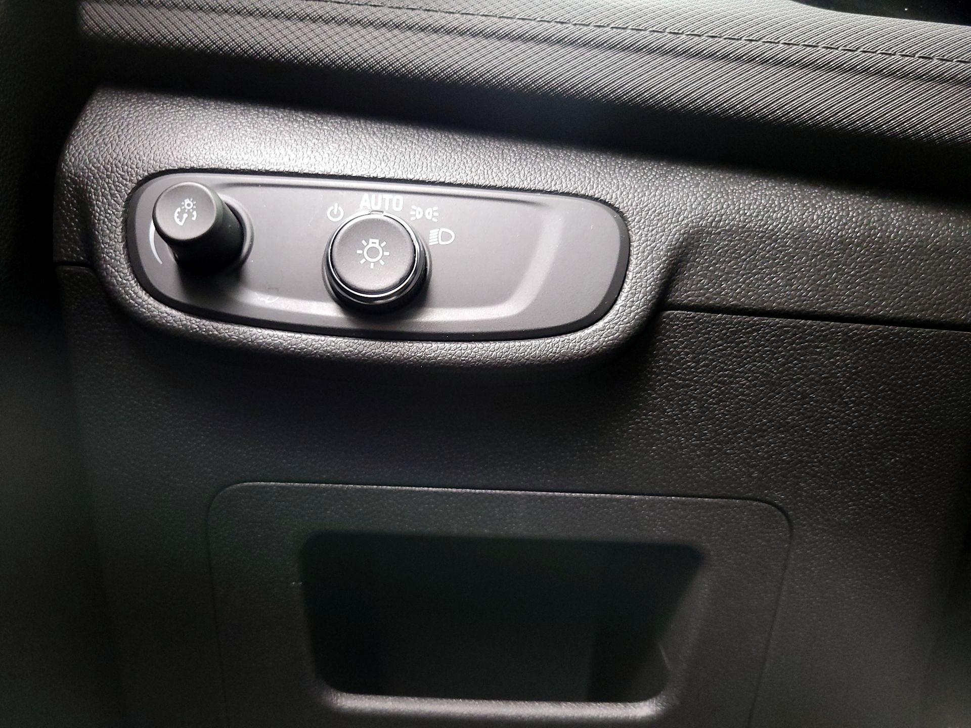 Thumbnail: 2025 Chevrolet TrailBlazer - 13