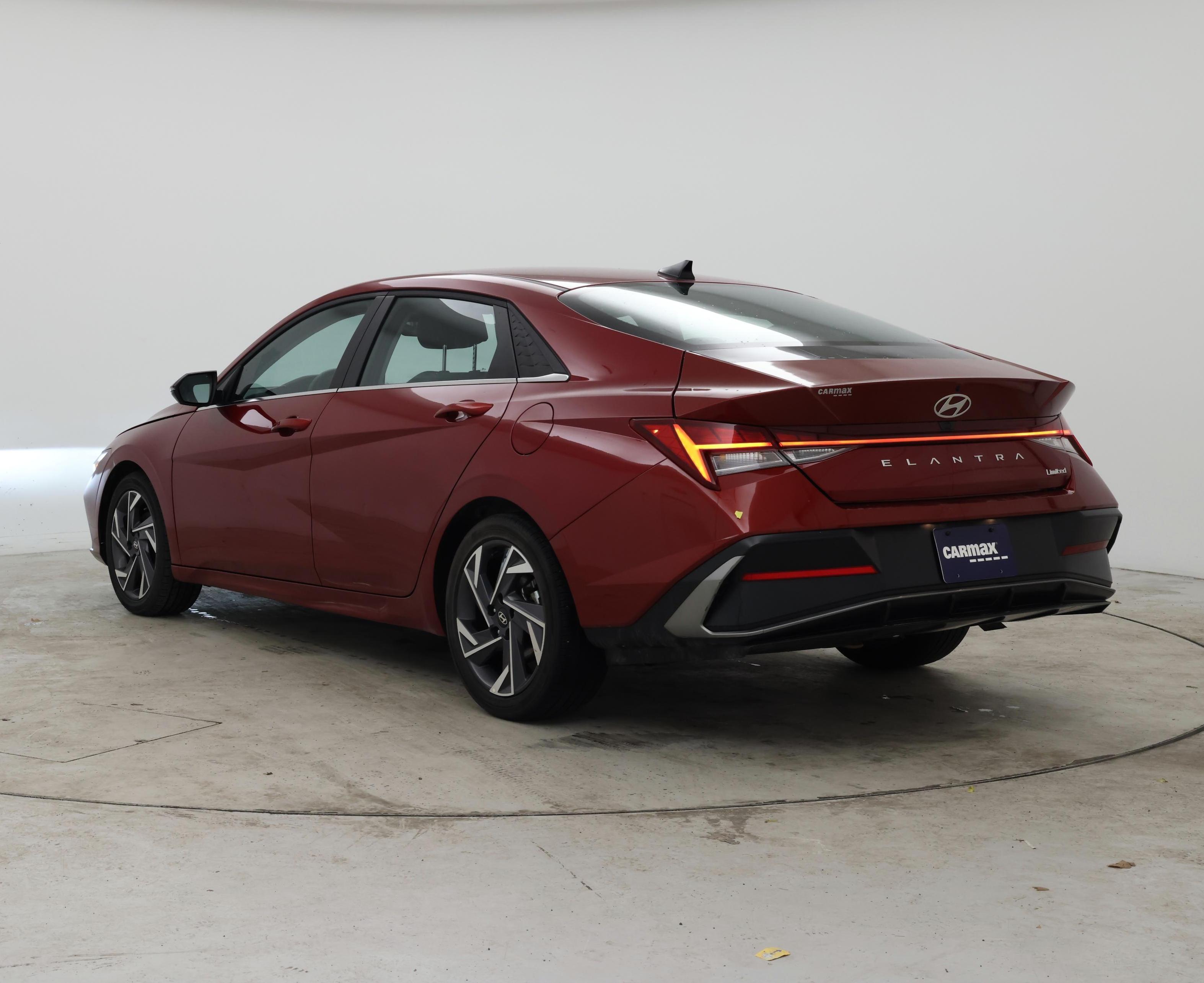 Thumbnail: 2025 Hyundai Elantra - 2