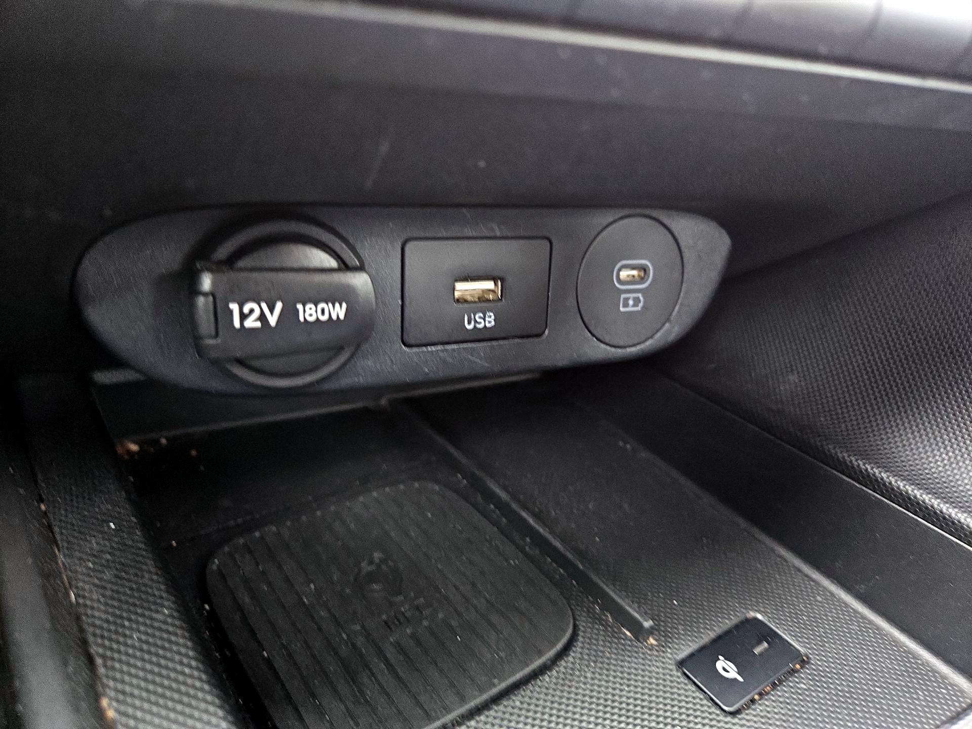 Thumbnail: 2025 Hyundai Elantra - 19