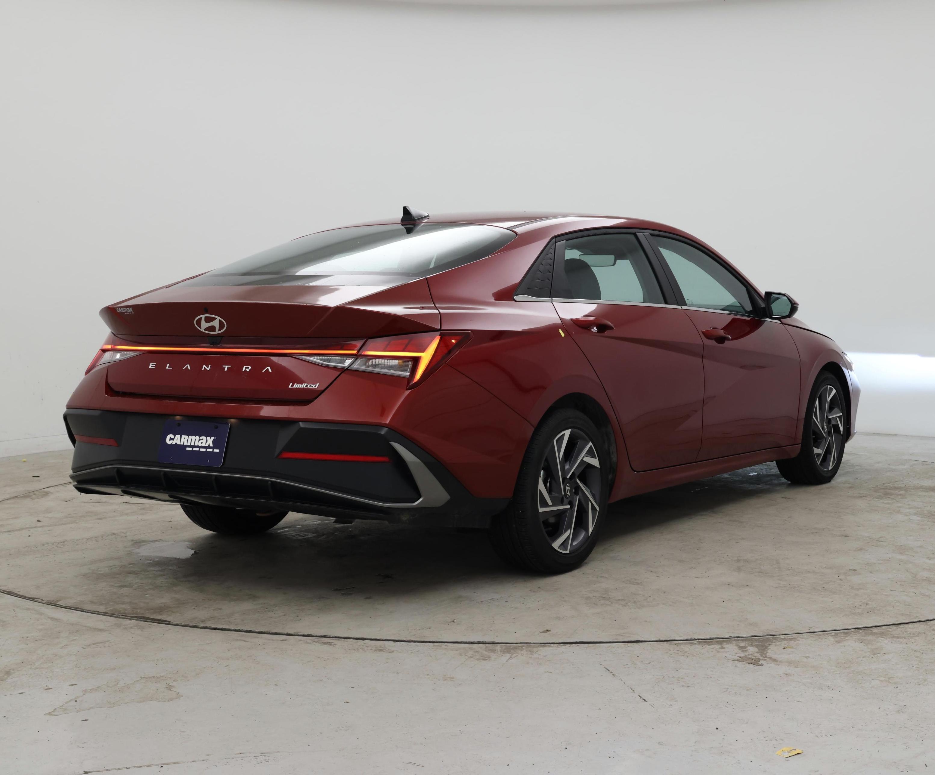 Thumbnail: 2025 Hyundai Elantra - 8