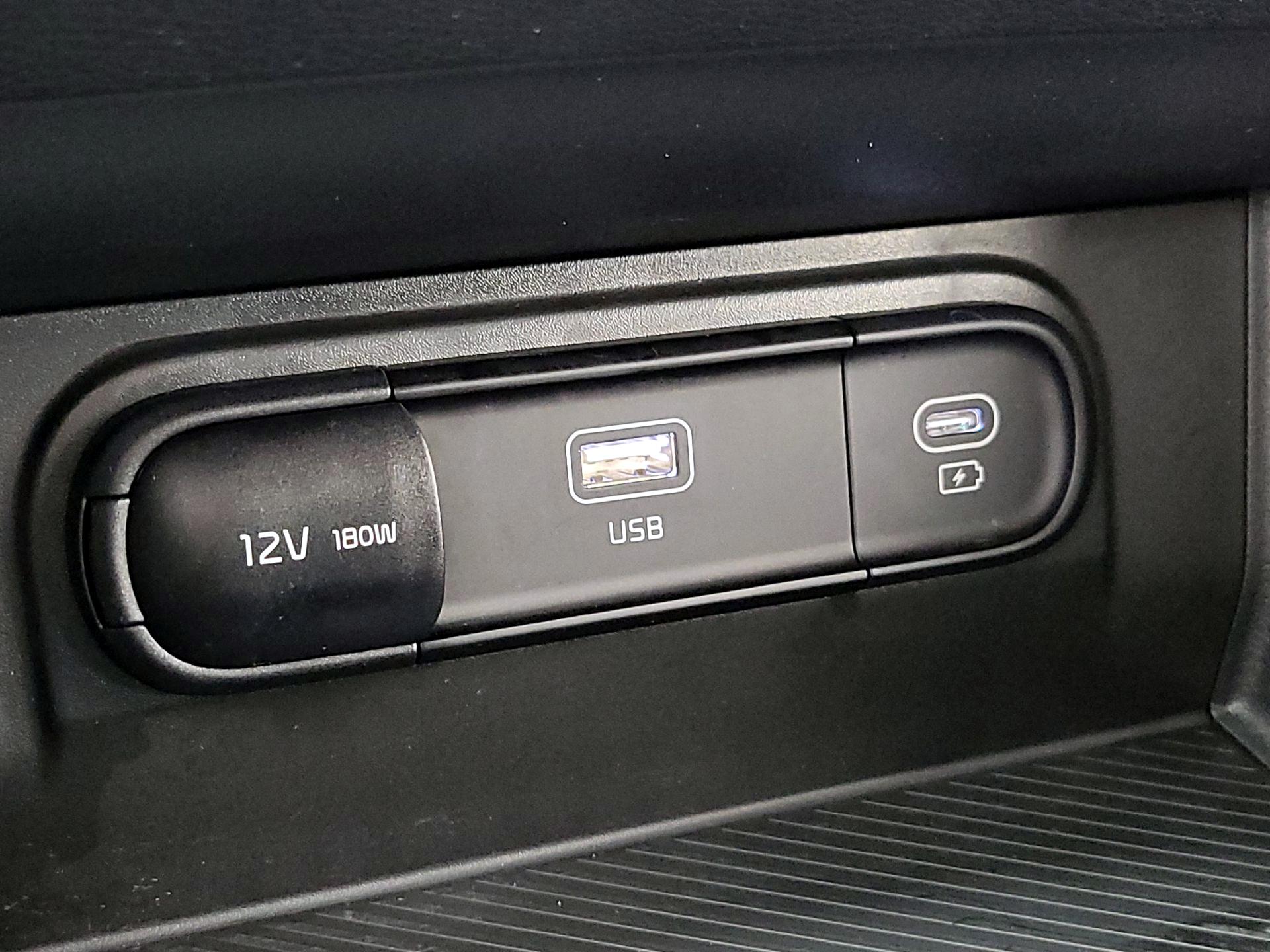 Thumbnail: 2025 Kia Sportage - 18