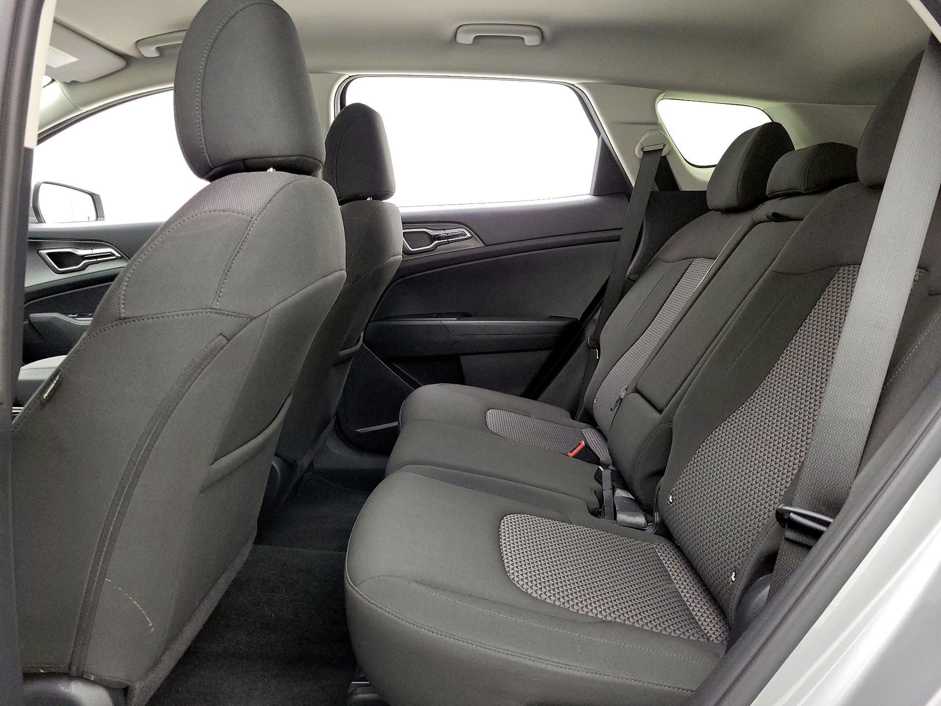 Thumbnail: 2025 Kia Sportage - 19