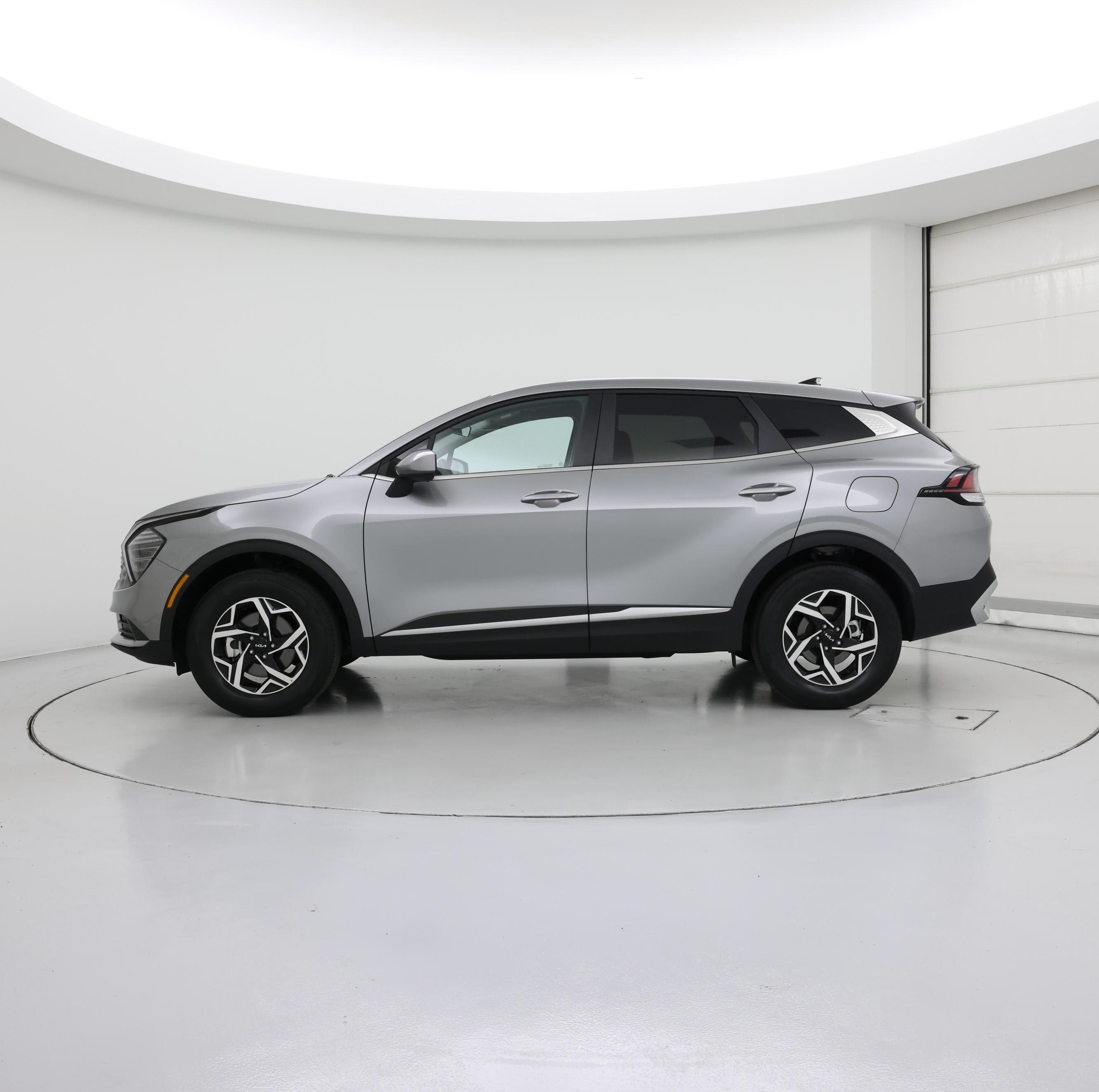 Thumbnail: 2025 Kia Sportage - 3