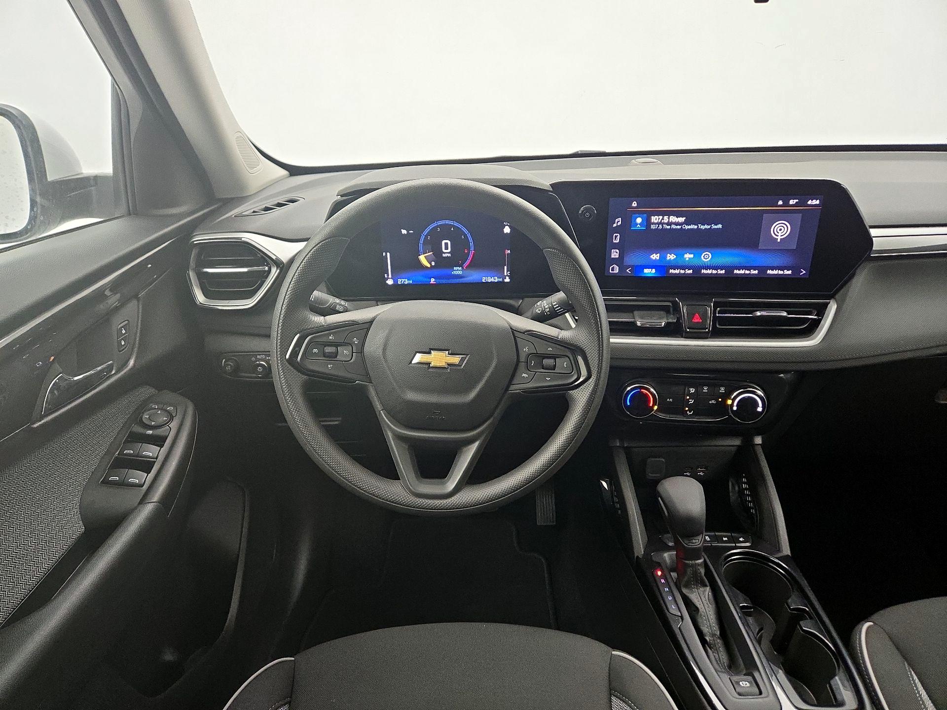 Thumbnail: 2025 Chevrolet TrailBlazer - 10