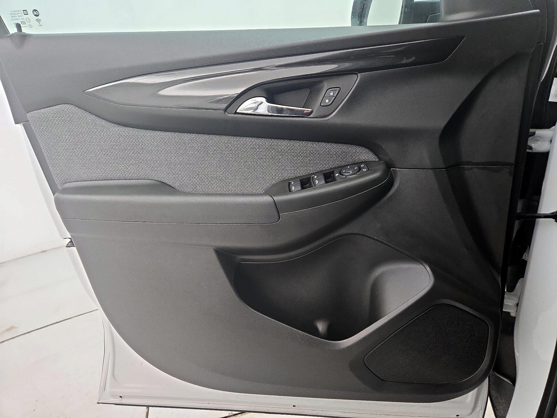 Thumbnail: 2025 Chevrolet TrailBlazer - 12