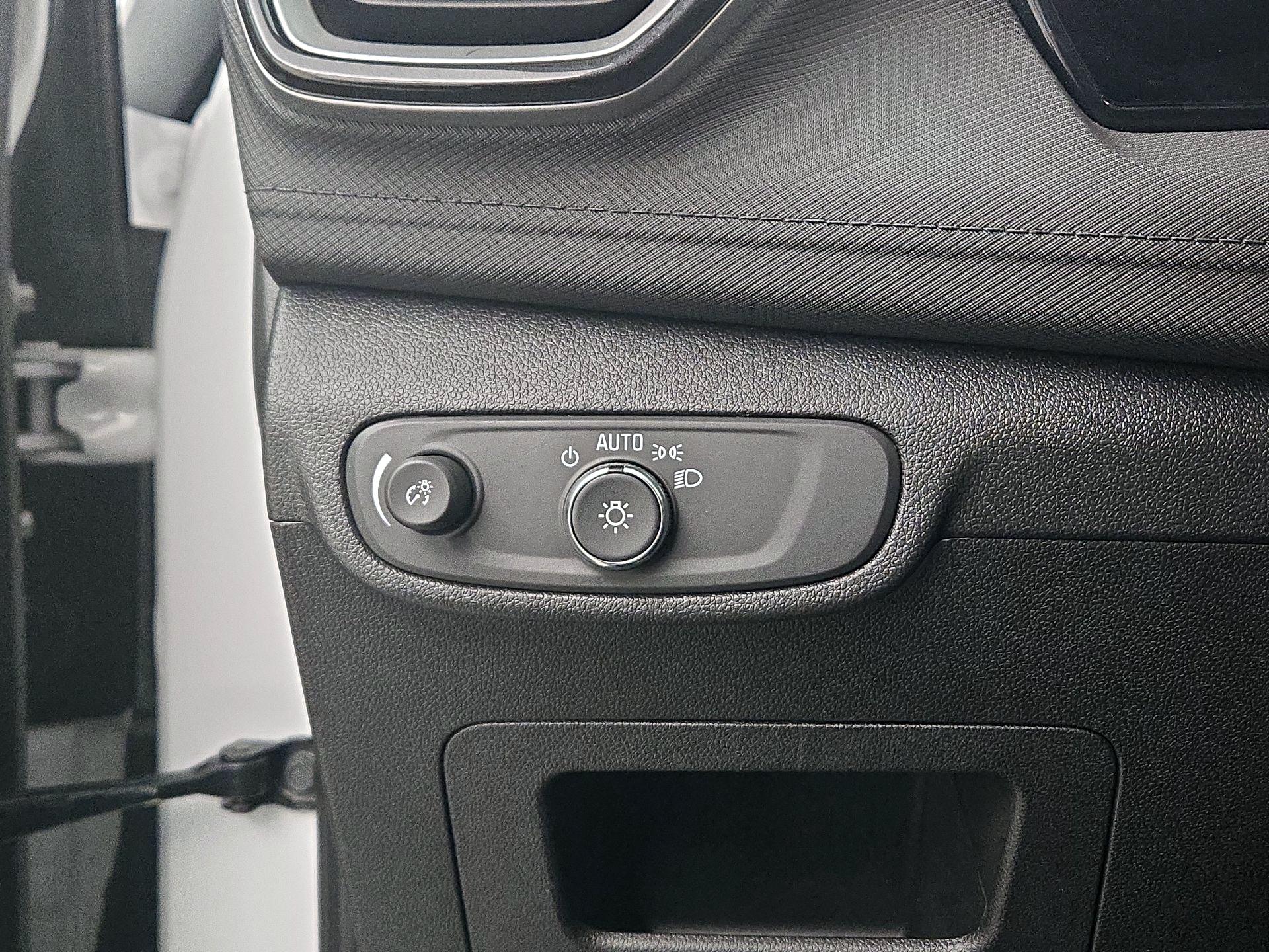 Thumbnail: 2025 Chevrolet TrailBlazer - 13