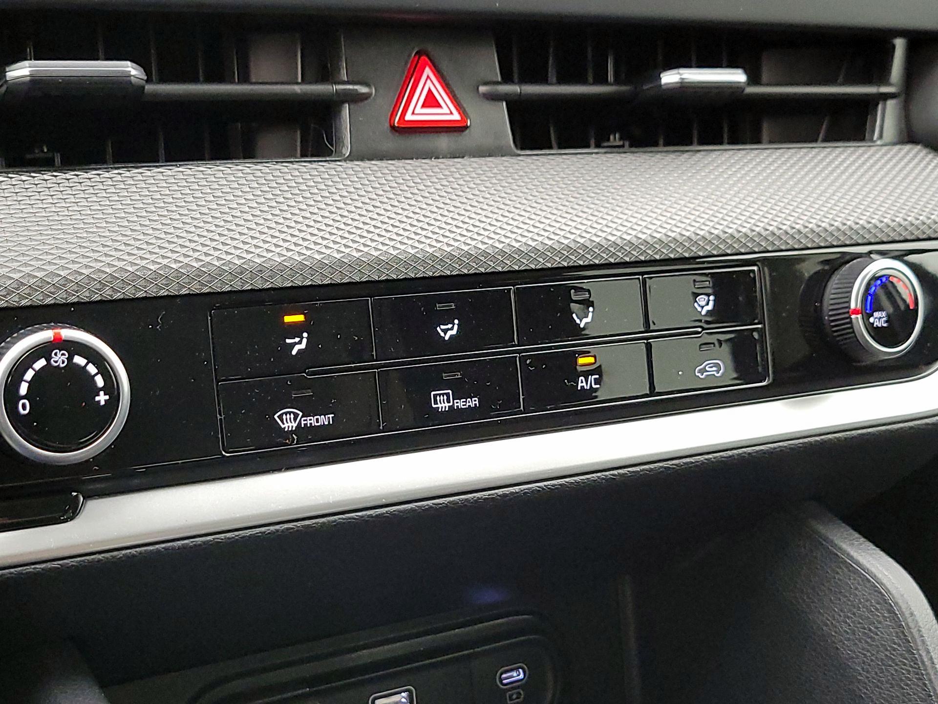 Thumbnail: 2025 Kia Sportage - 16