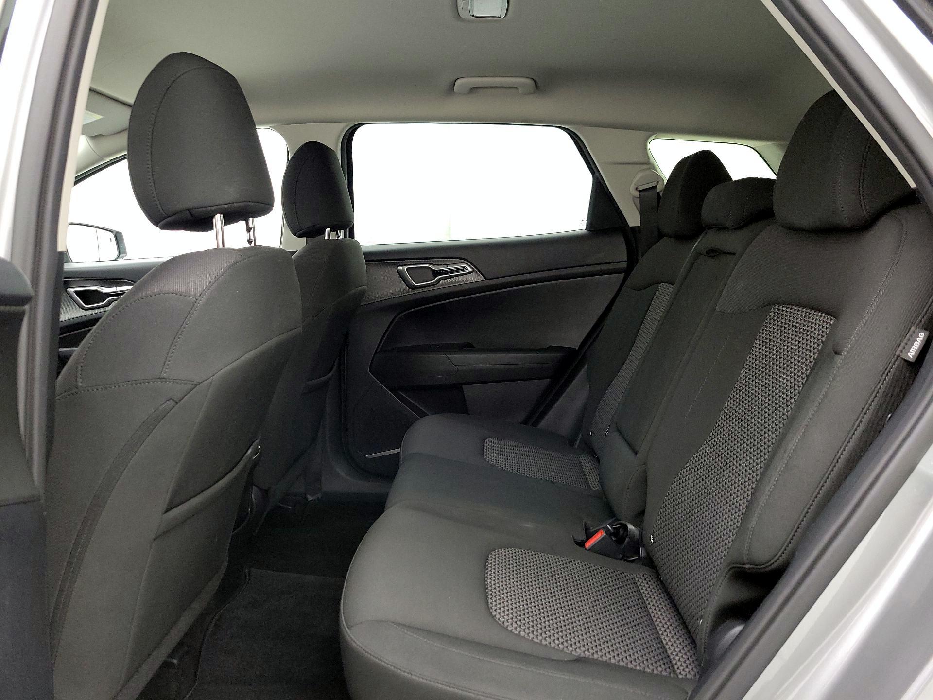 Thumbnail: 2025 Kia Sportage - 19