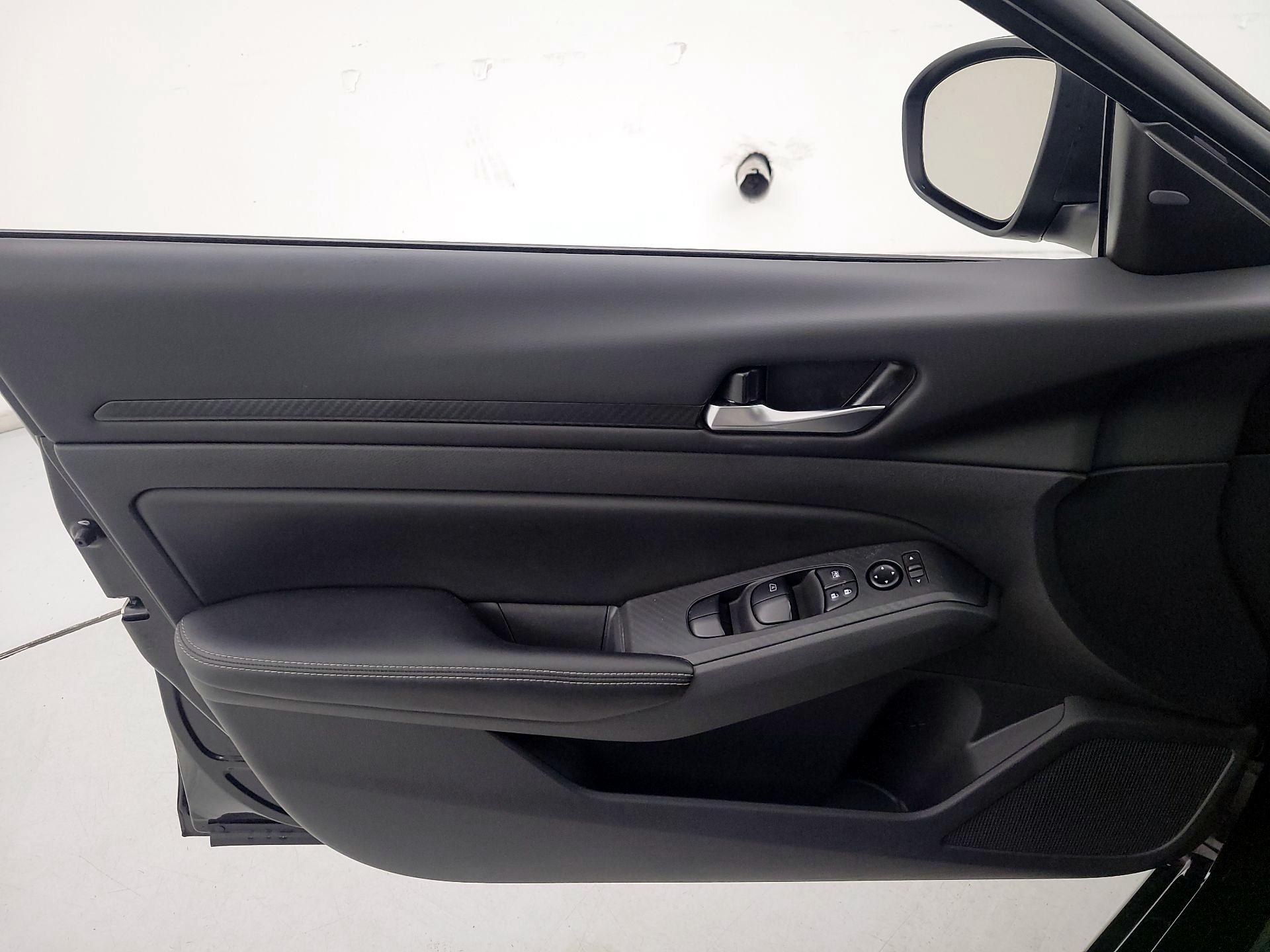 Thumbnail: 2025 Nissan Altima - 12