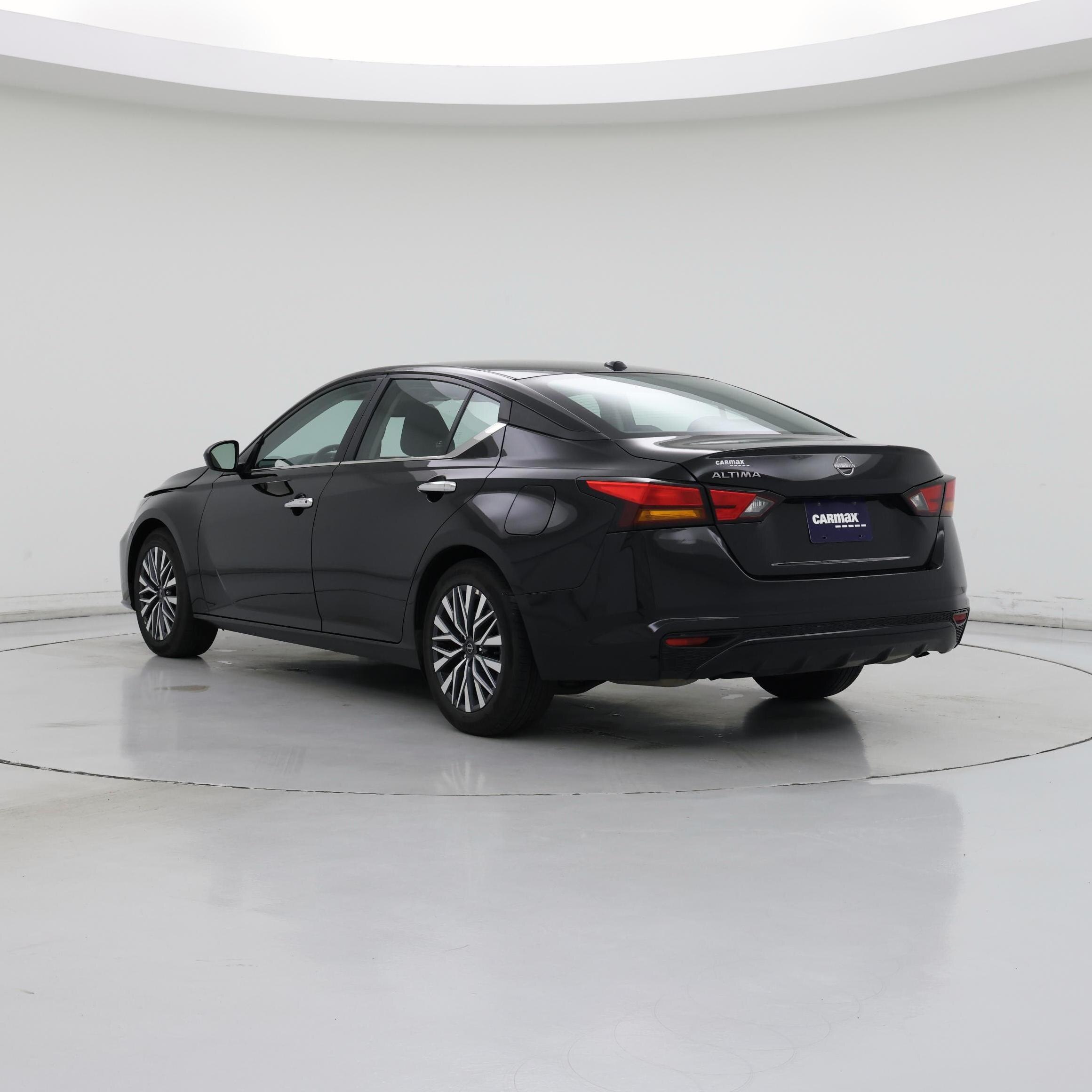 Thumbnail: 2025 Nissan Altima - 2