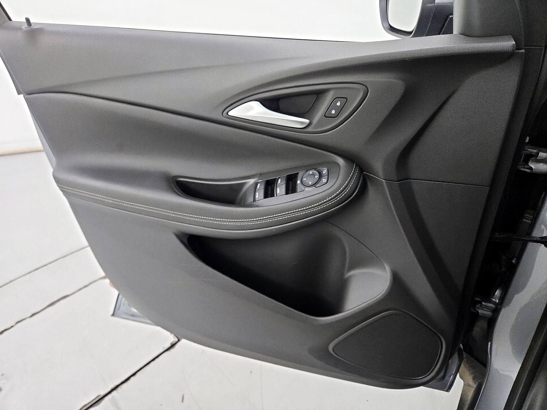 Thumbnail: 2025 Buick Encore GX - 12