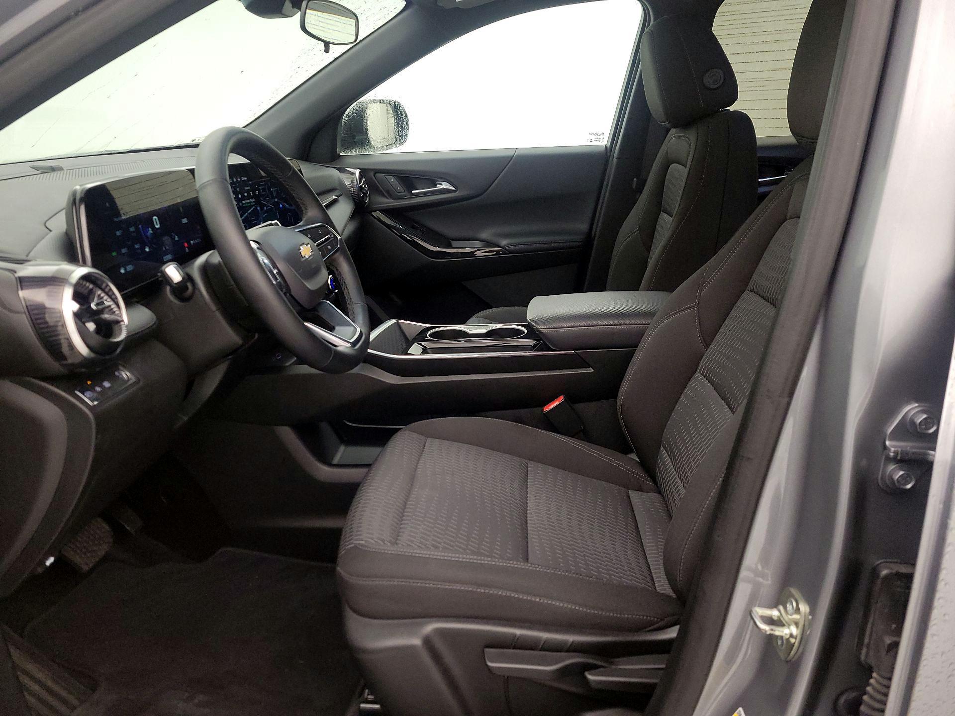 Thumbnail: 2025 Chevrolet Equinox - 11