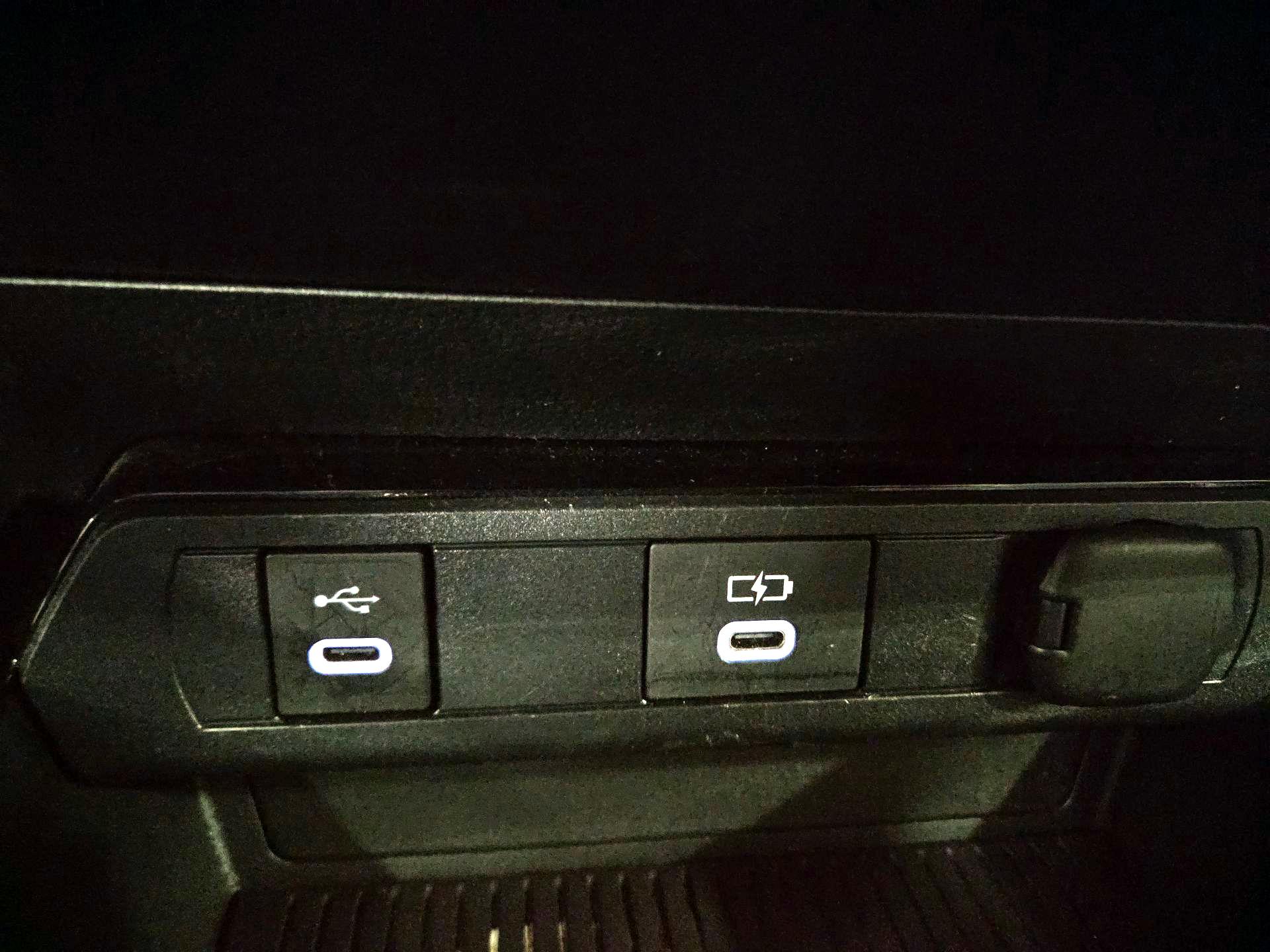 Thumbnail: 2025 Toyota Prius - 18