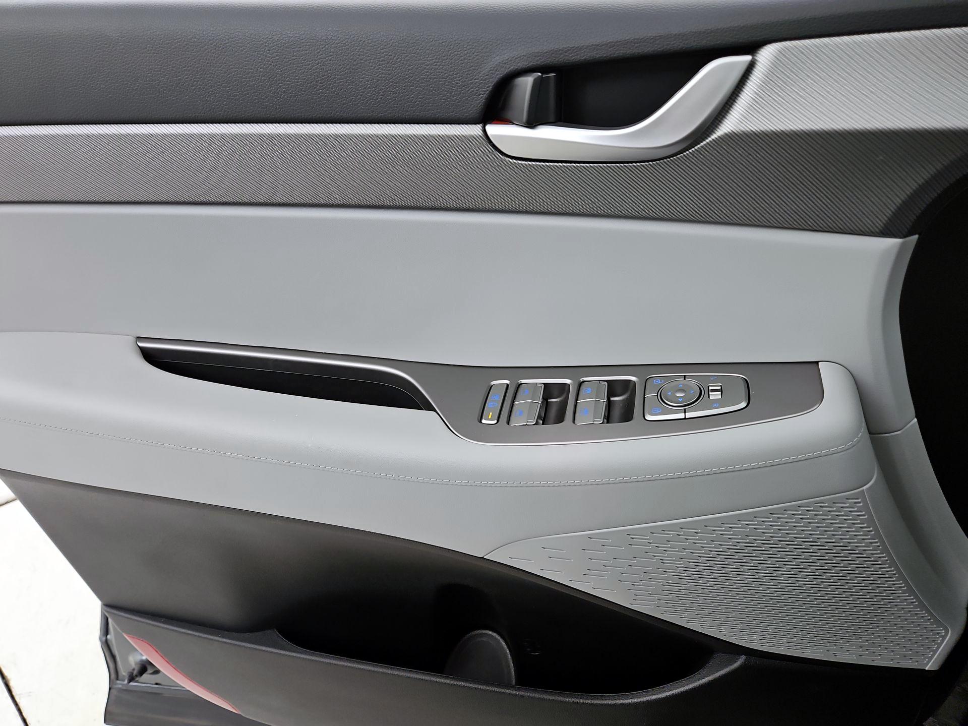 Thumbnail: 2025 Hyundai Palisade - 12