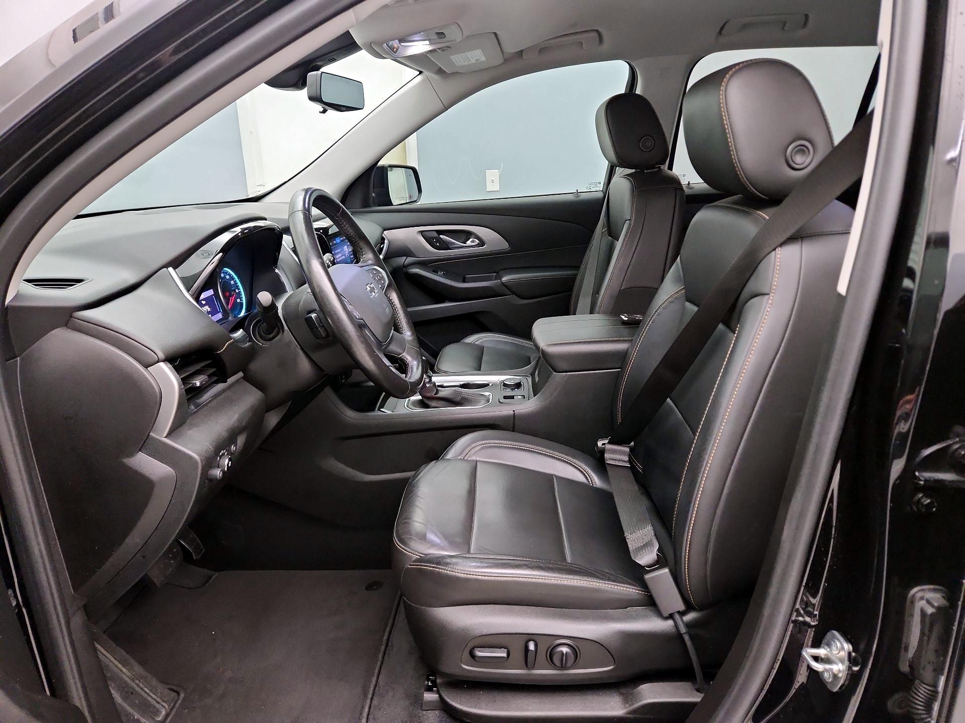 Thumbnail: 2021 Chevrolet Traverse - 11