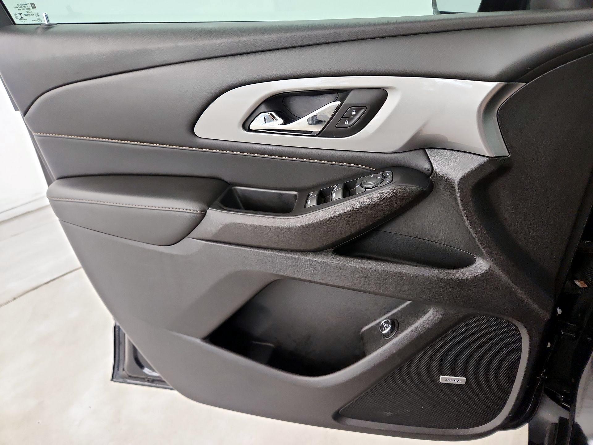 Thumbnail: 2021 Chevrolet Traverse - 12