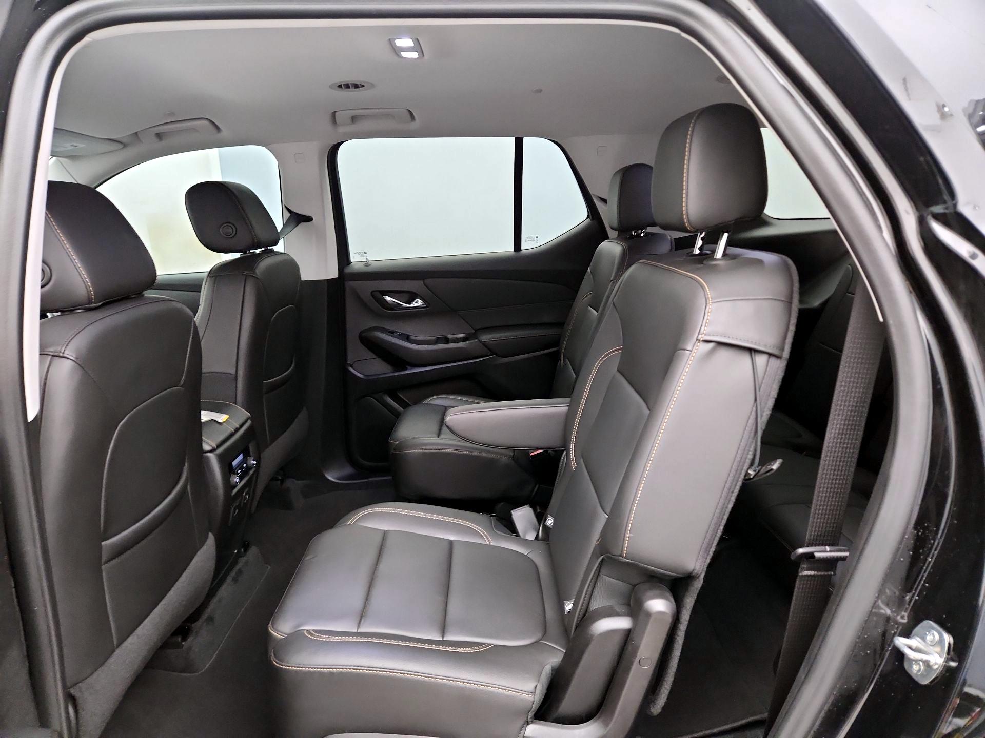 Thumbnail: 2021 Chevrolet Traverse - 20