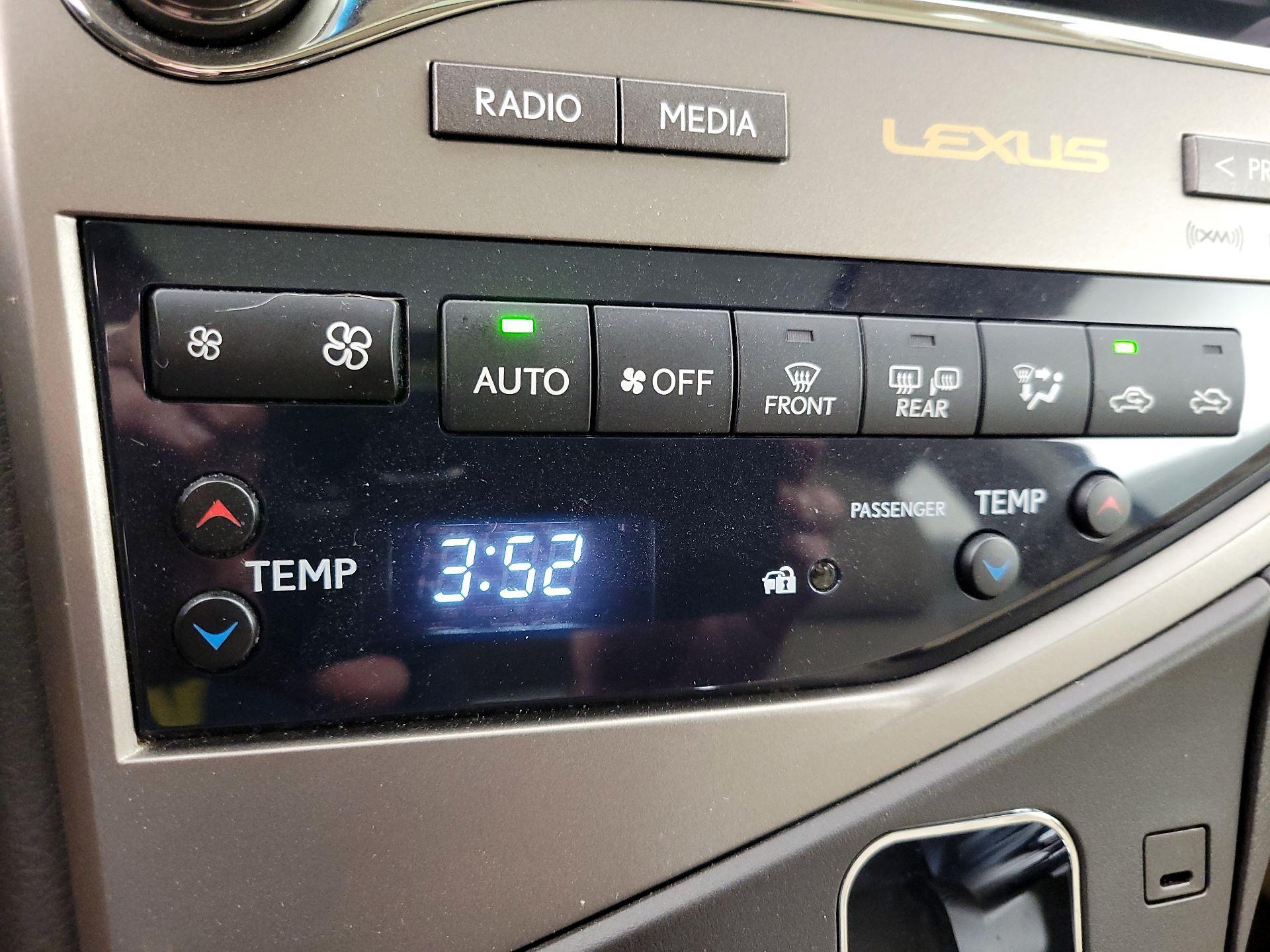 Thumbnail: 2014 Lexus RX - 17