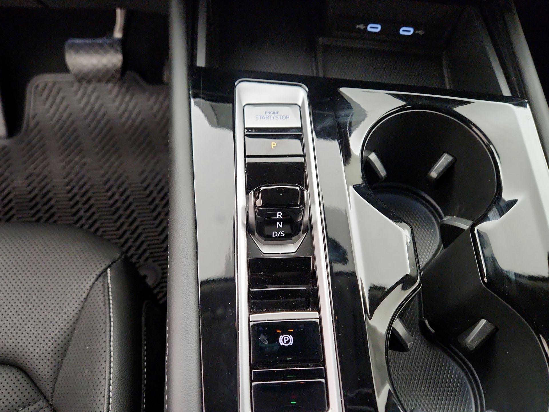 Thumbnail: 2024 Volkswagen Atlas - 17