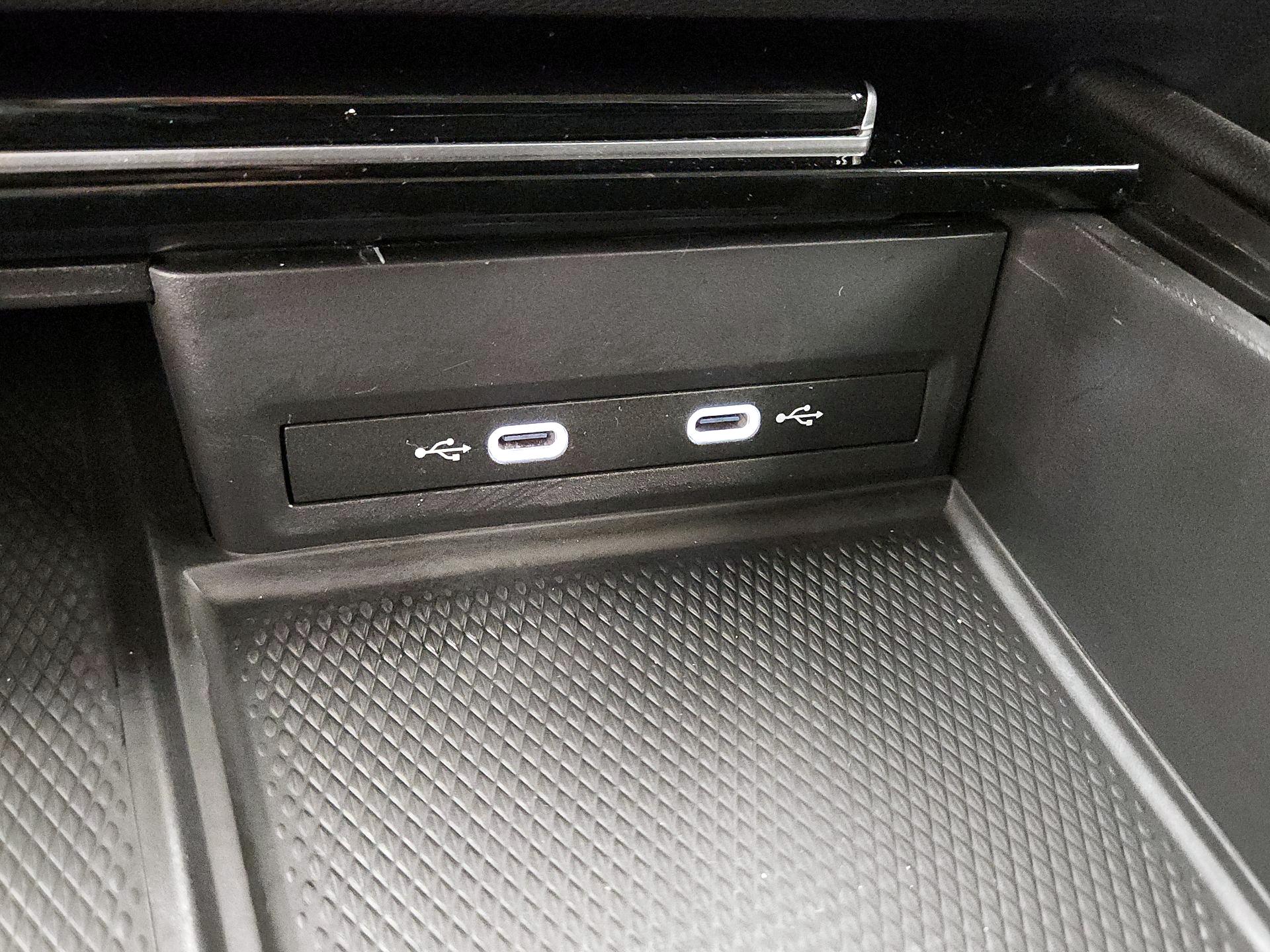 Thumbnail: 2024 Volkswagen Atlas - 18